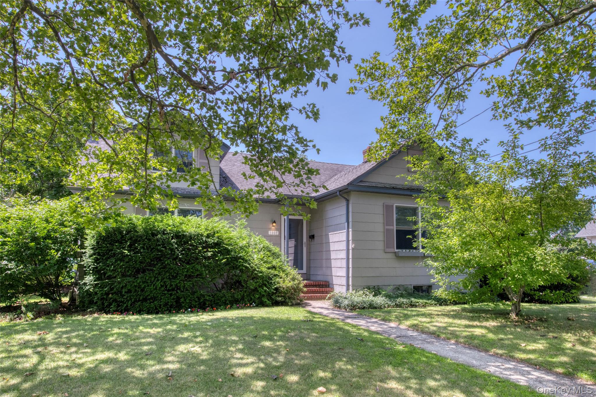 1227 Roanoke Avenue