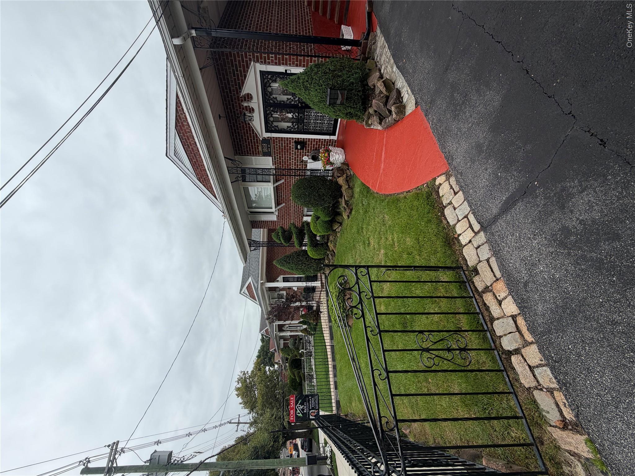 Photo 42