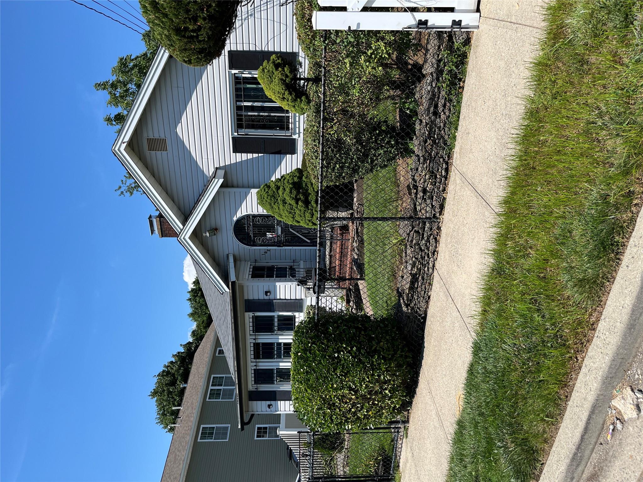 137 Roosevelt Avenue