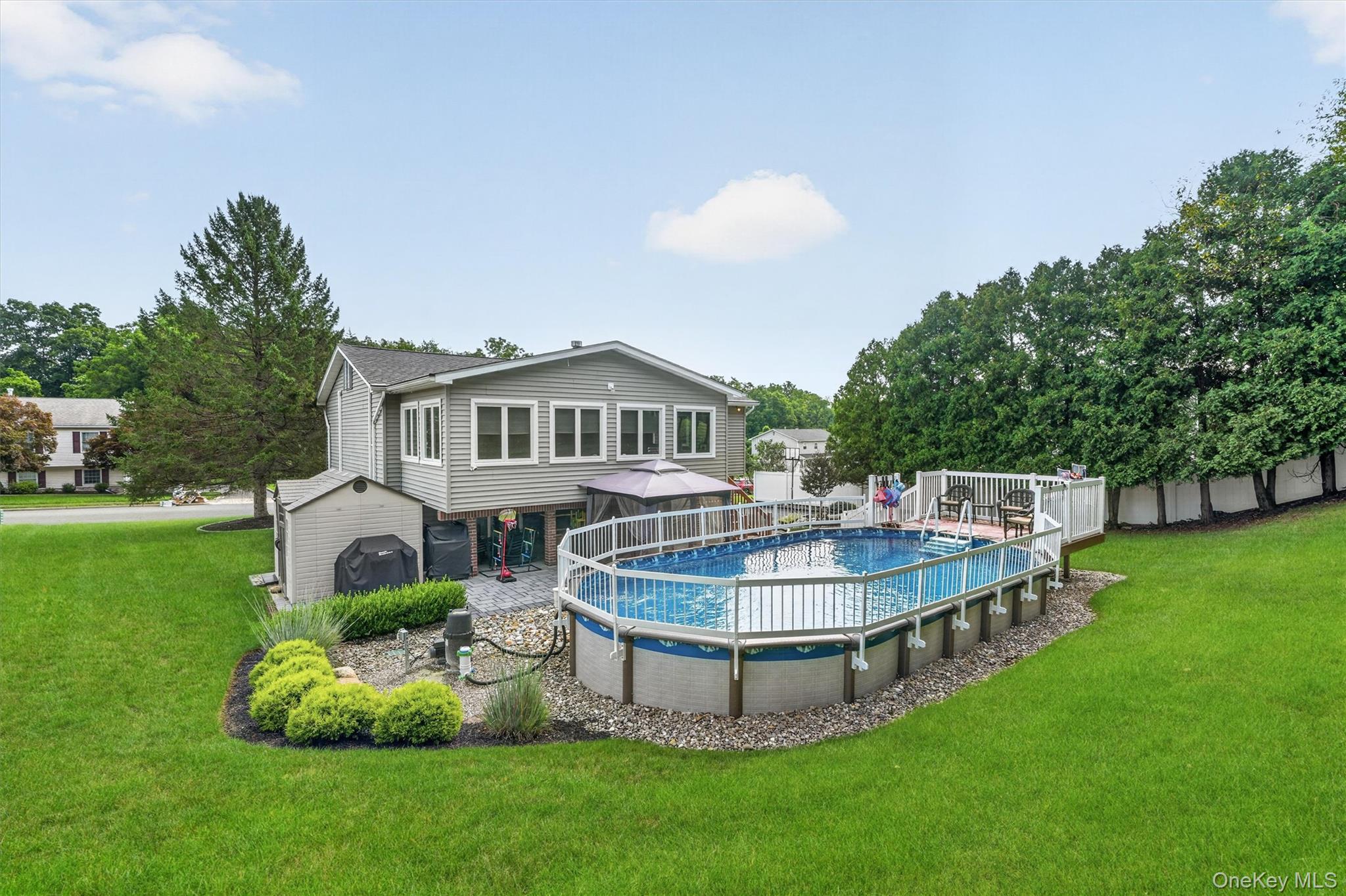 10 Pine Drive