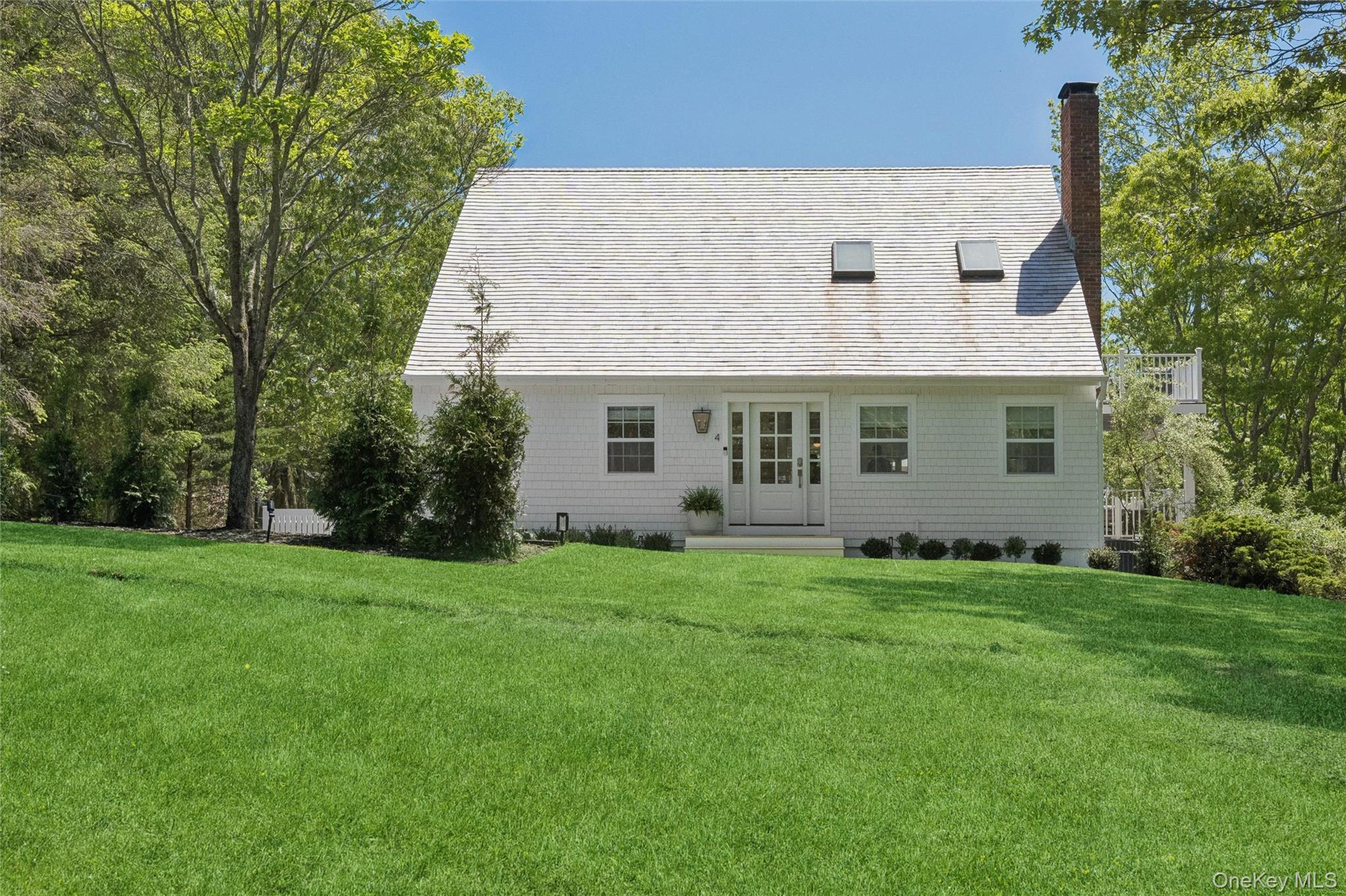 4 Trail Court