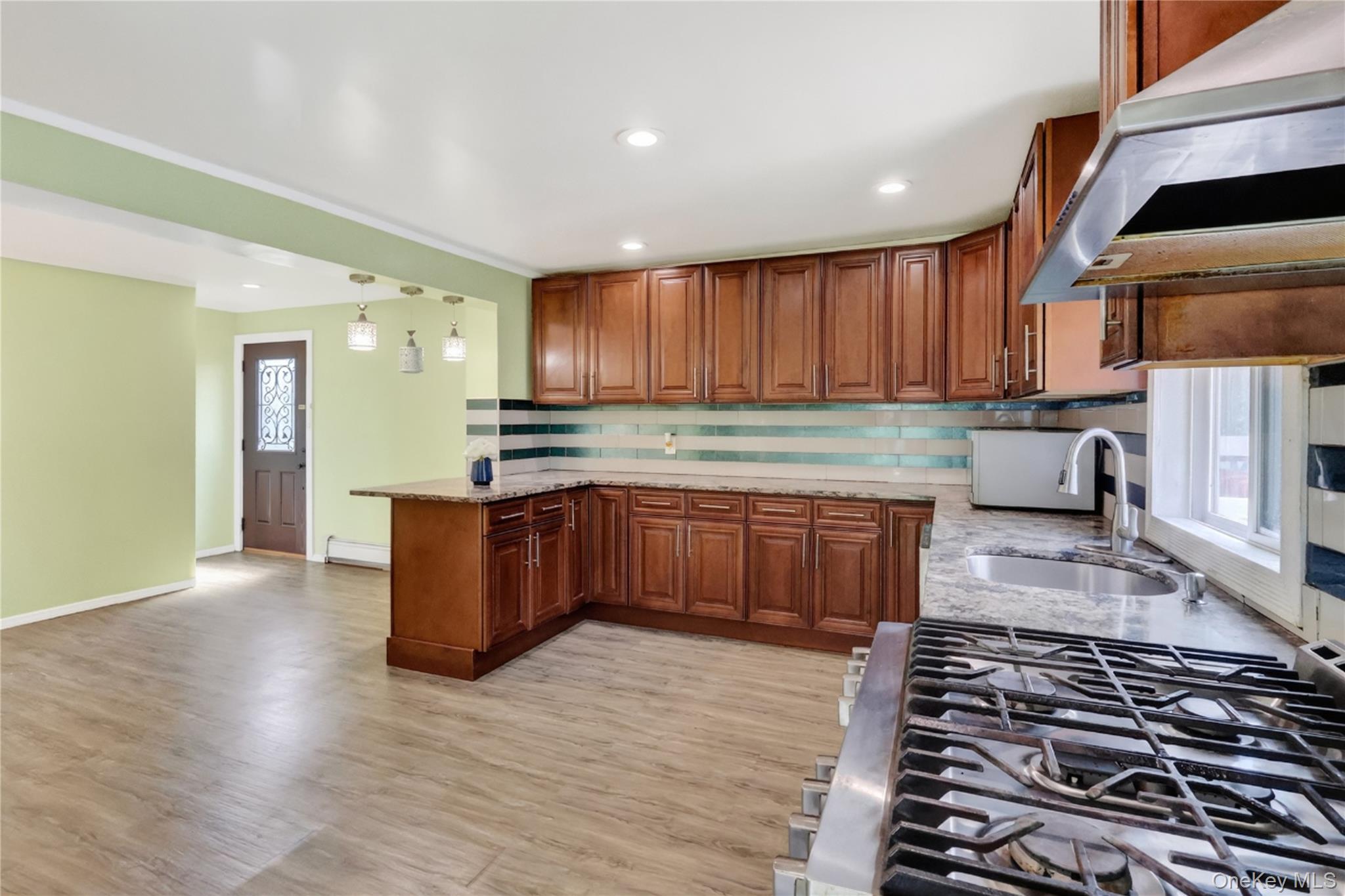 Photo 3