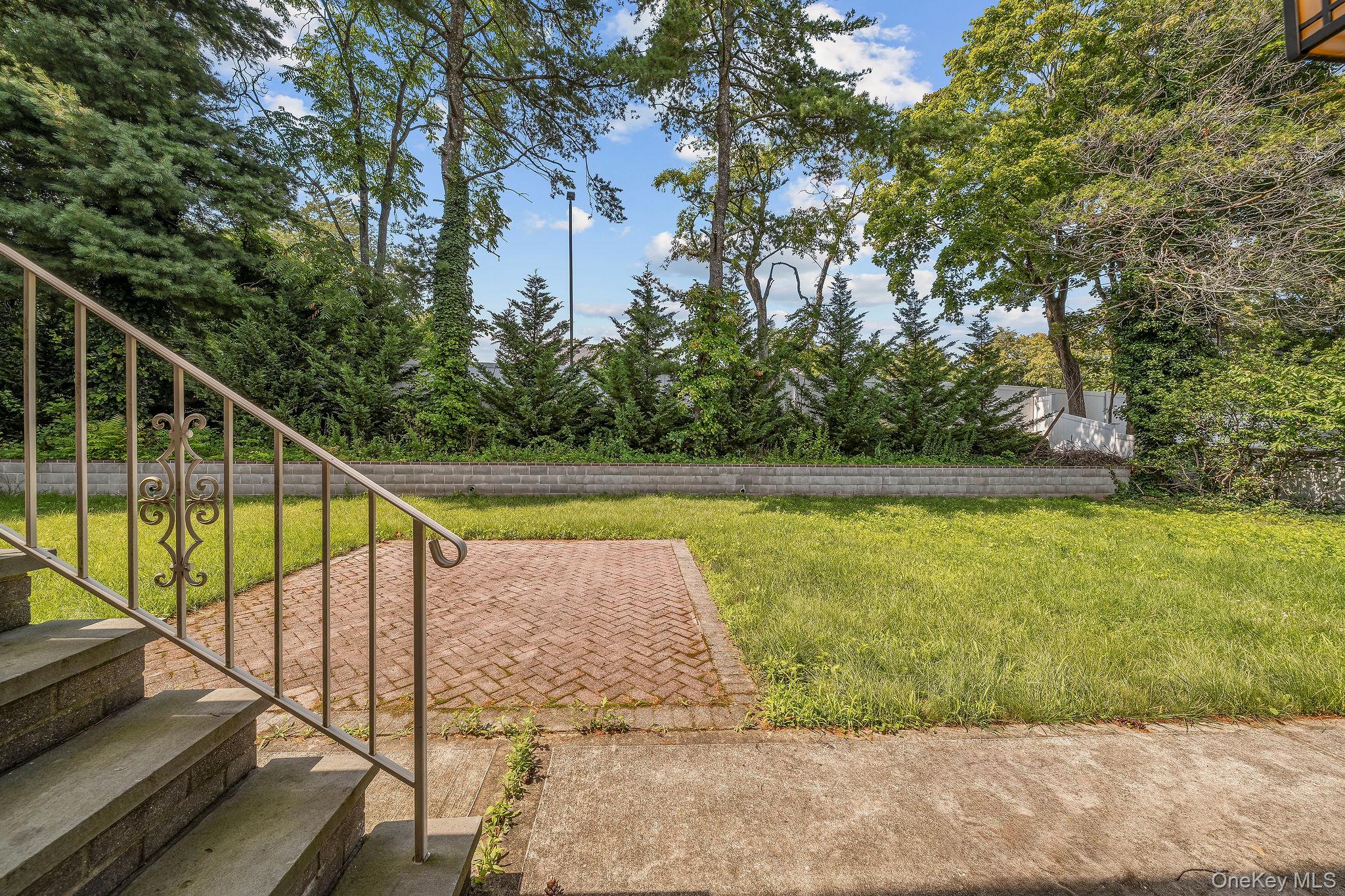 Photo 33