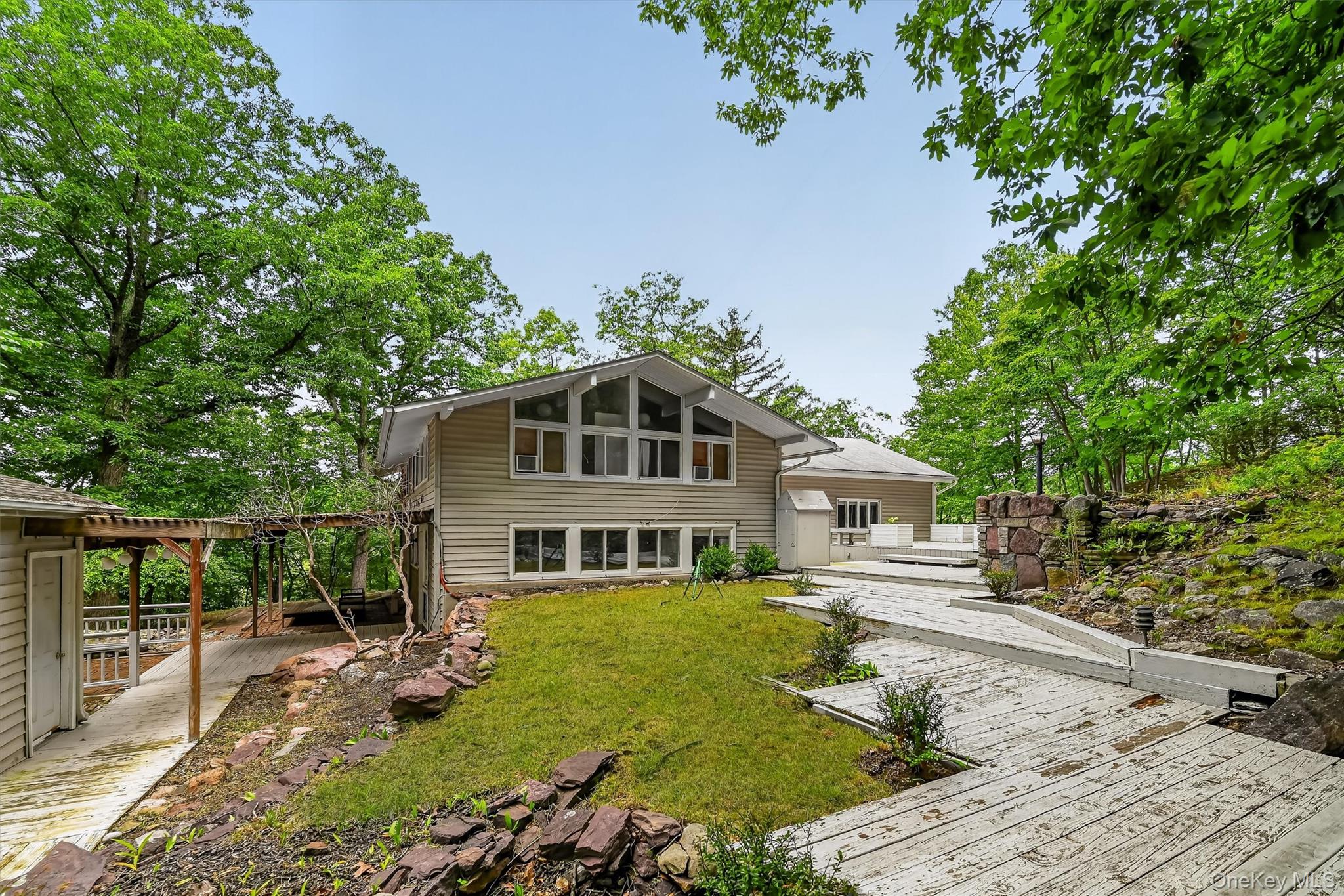 15 Overlook Drive