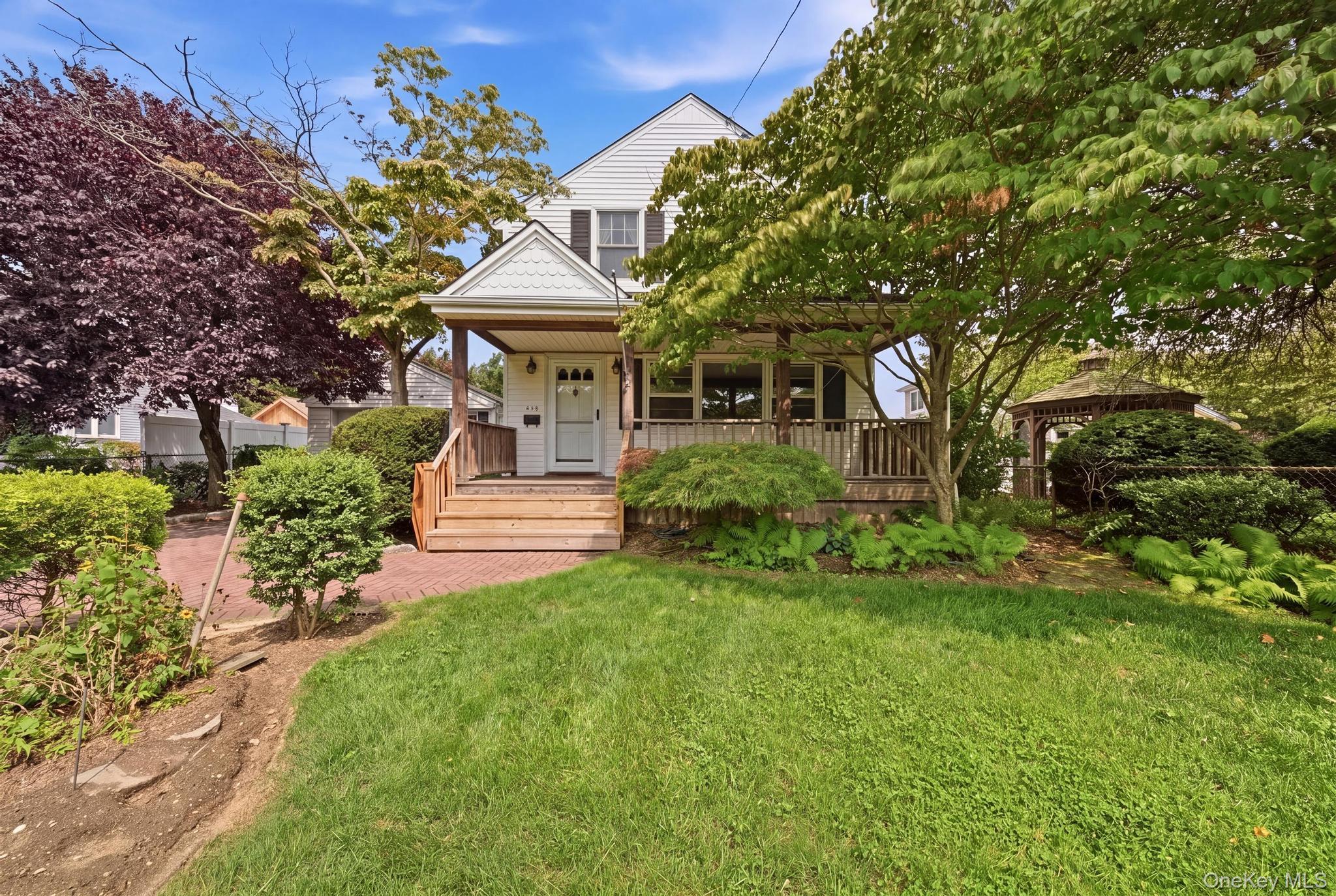 496 Windsor Place