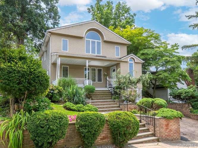 3 Woodland Avenue