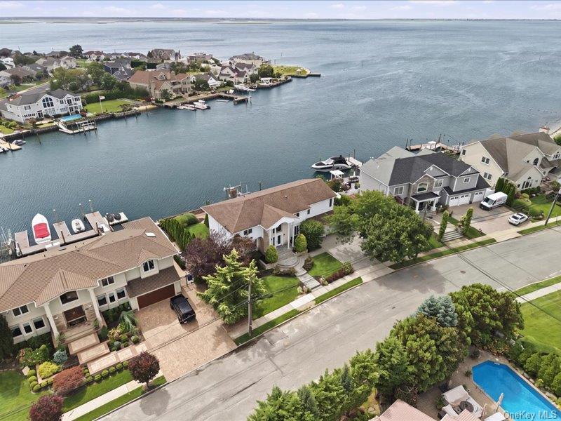 211 Whitewood Drive