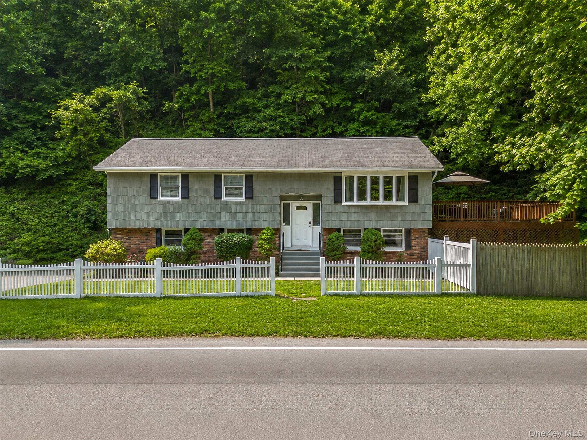 385 Yorktown Road