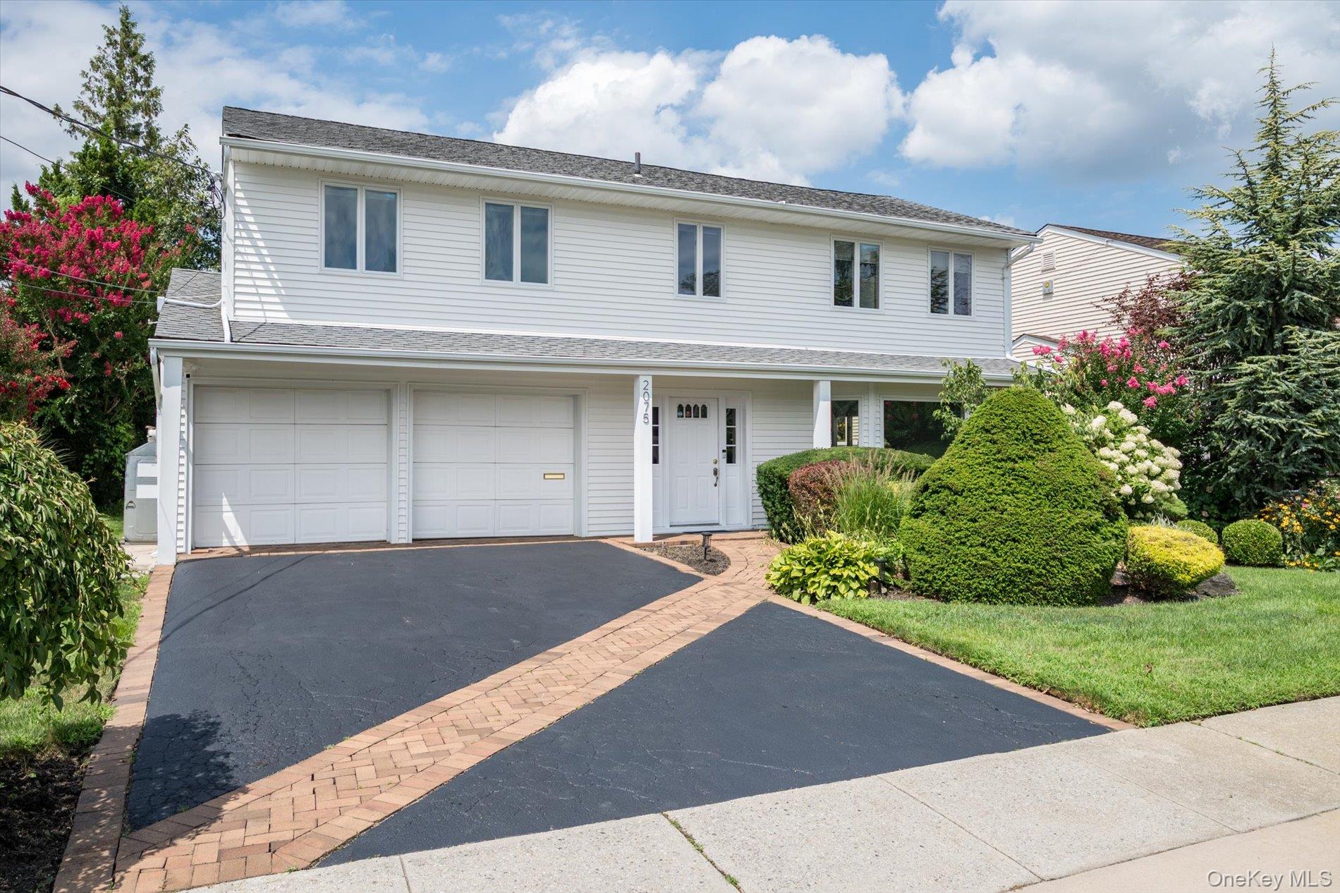 2075 Berkley Lane