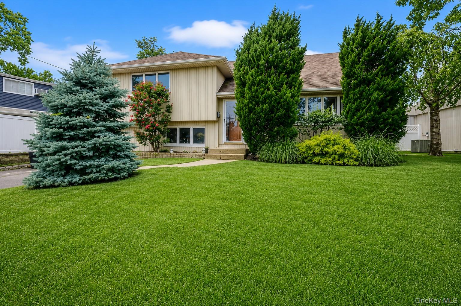 312 Waukena Avenue