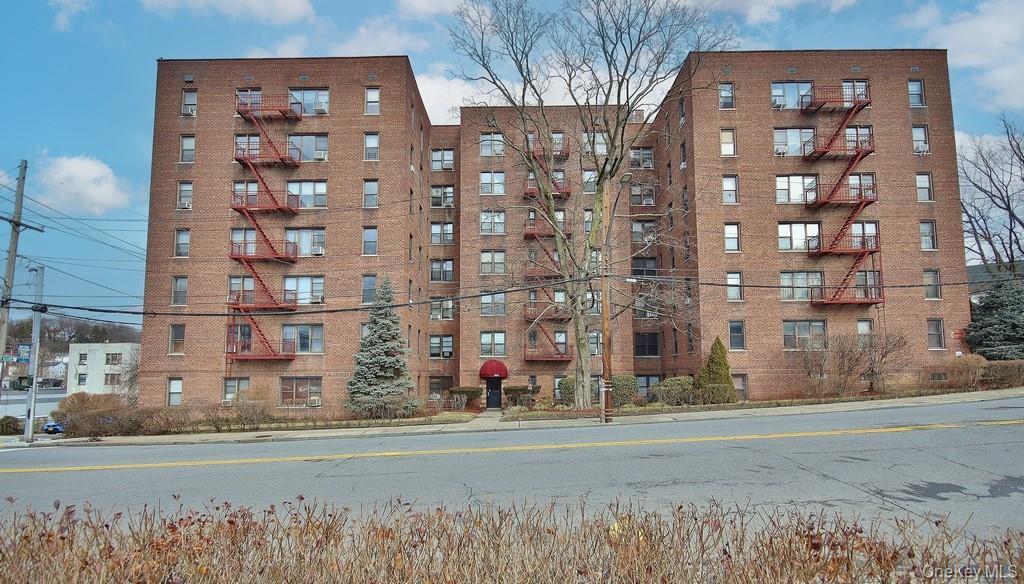95 Sedgewick Avenue
