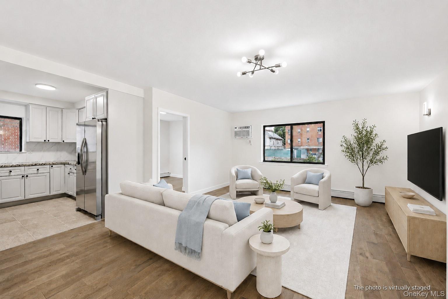 14726 Roosevelt Avenue