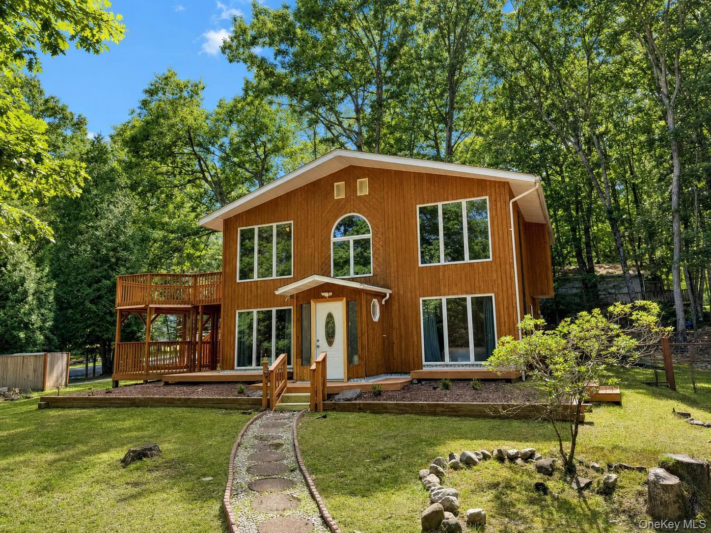 33 Buckingham Circle