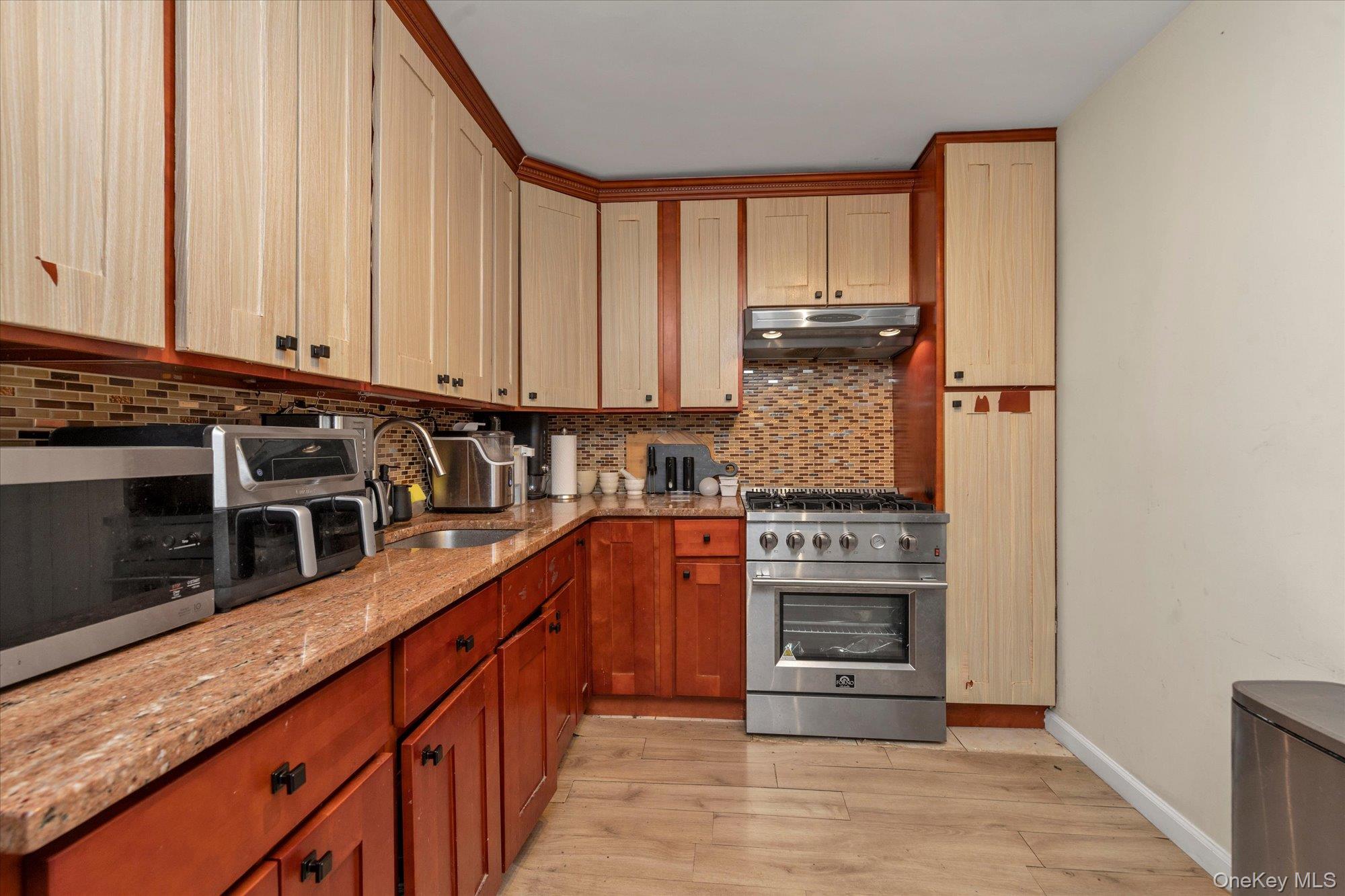 Photo 11