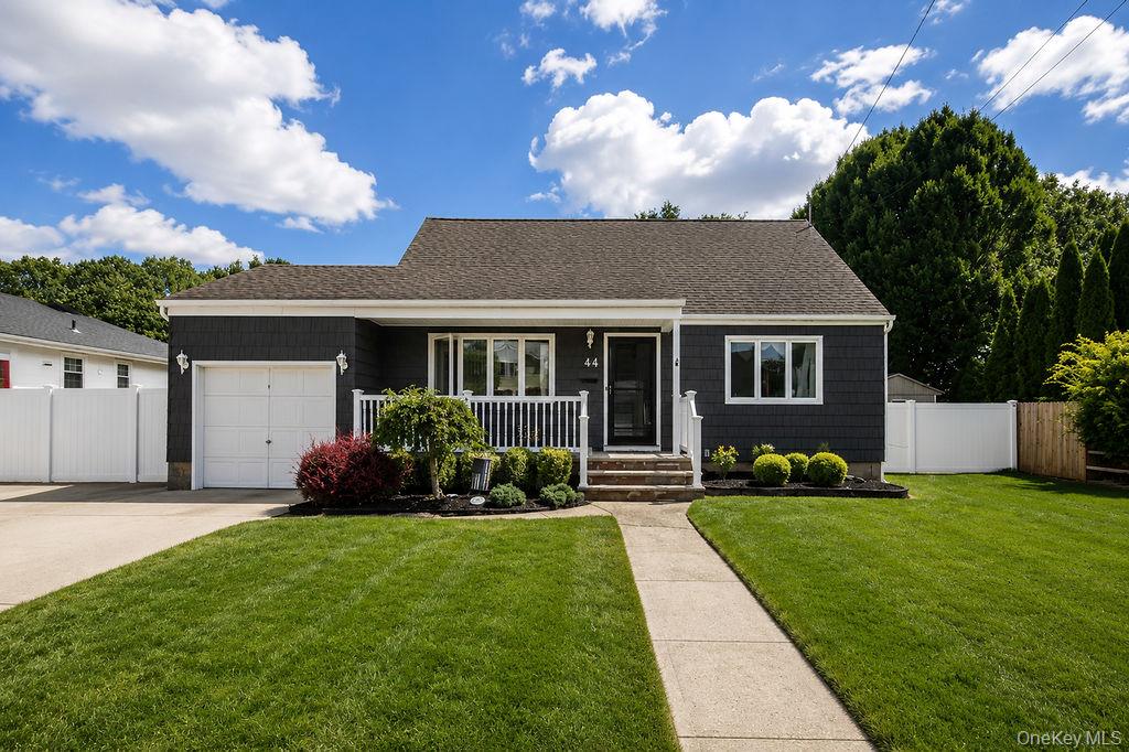 44 Sunset Avenue