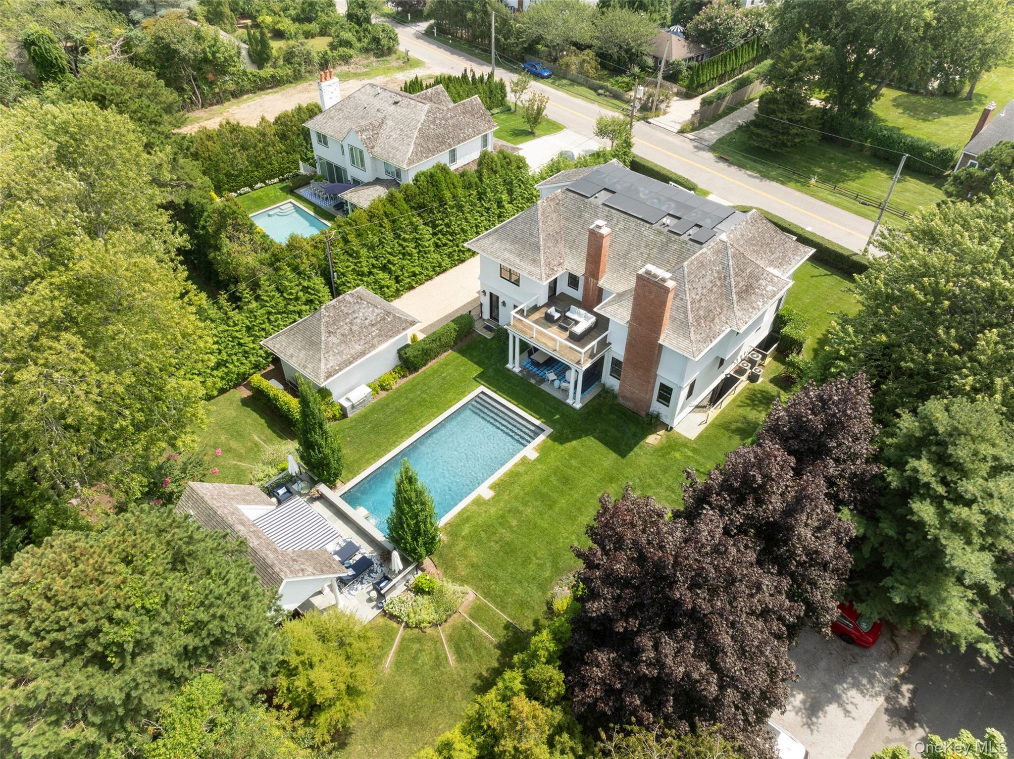 65 Middle Pond Road