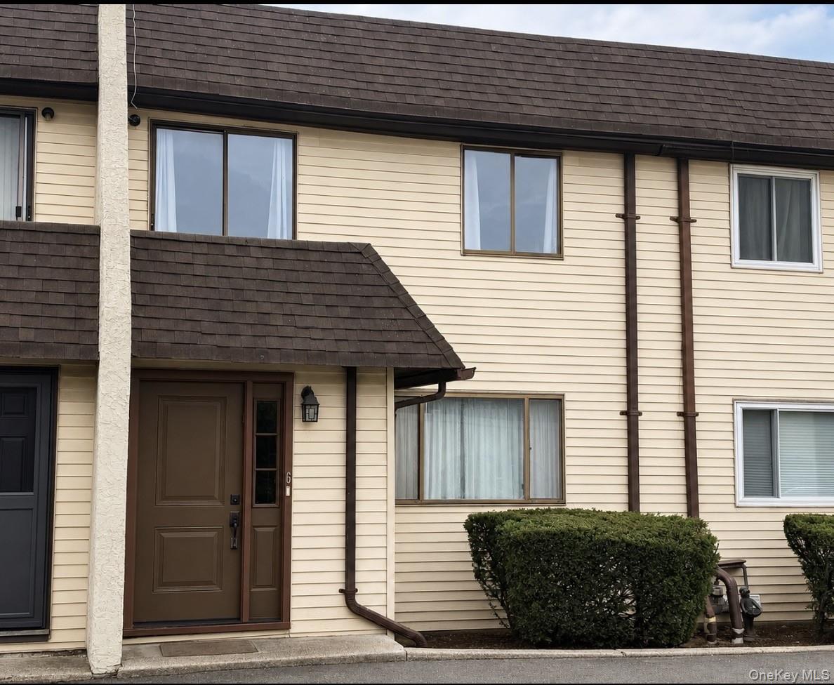 88 Valley Stream Boulevard