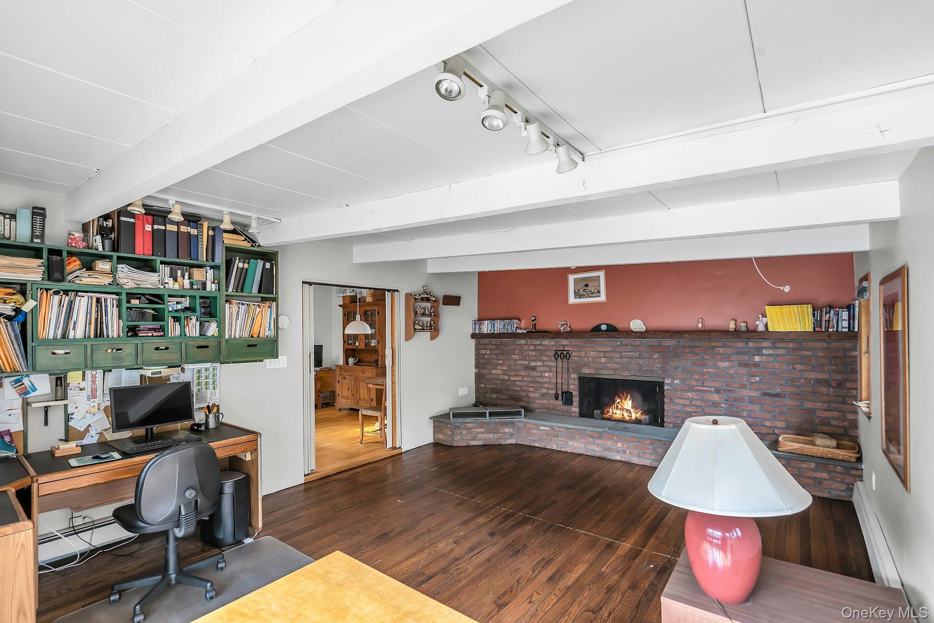 Photo 12