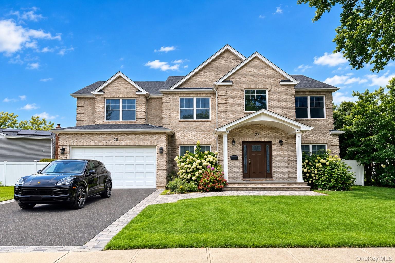 28 E Fern Dr
