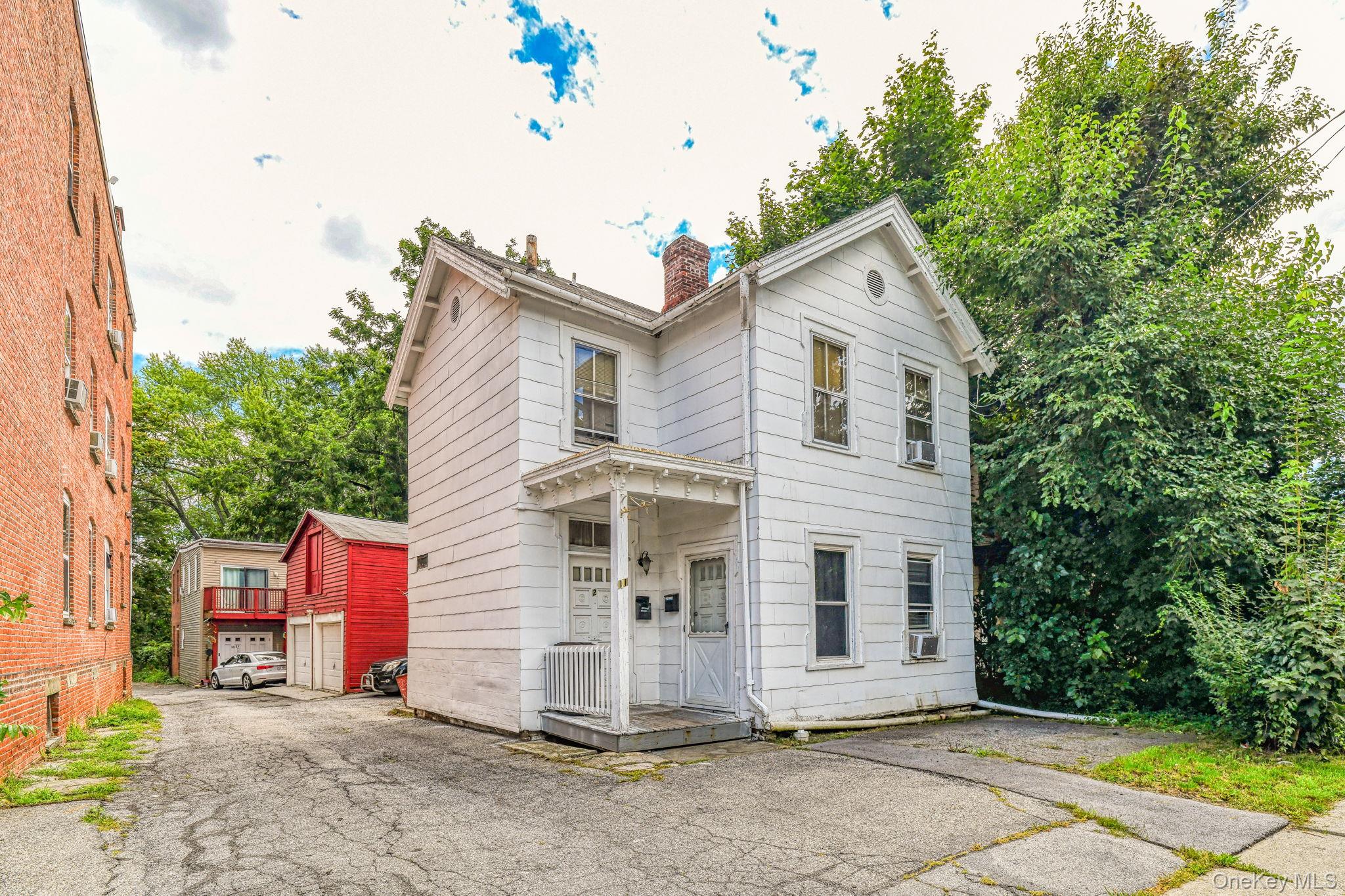 11 White Street