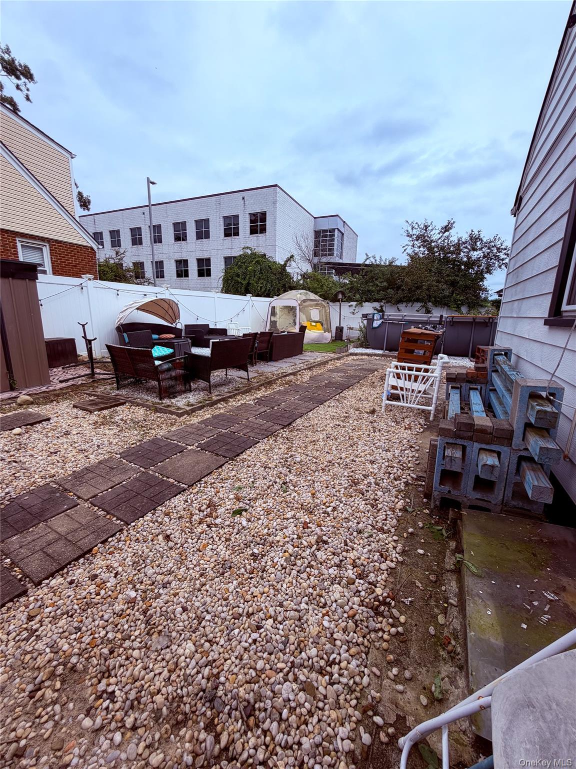 Photo 16