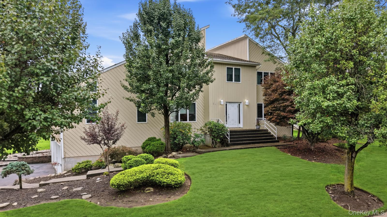 14 Lowell Drive