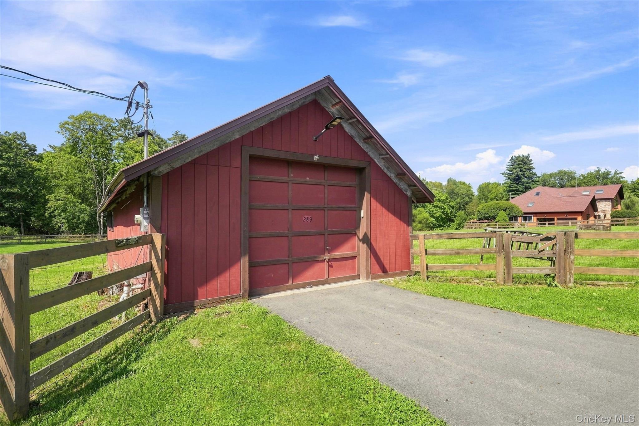 Barn