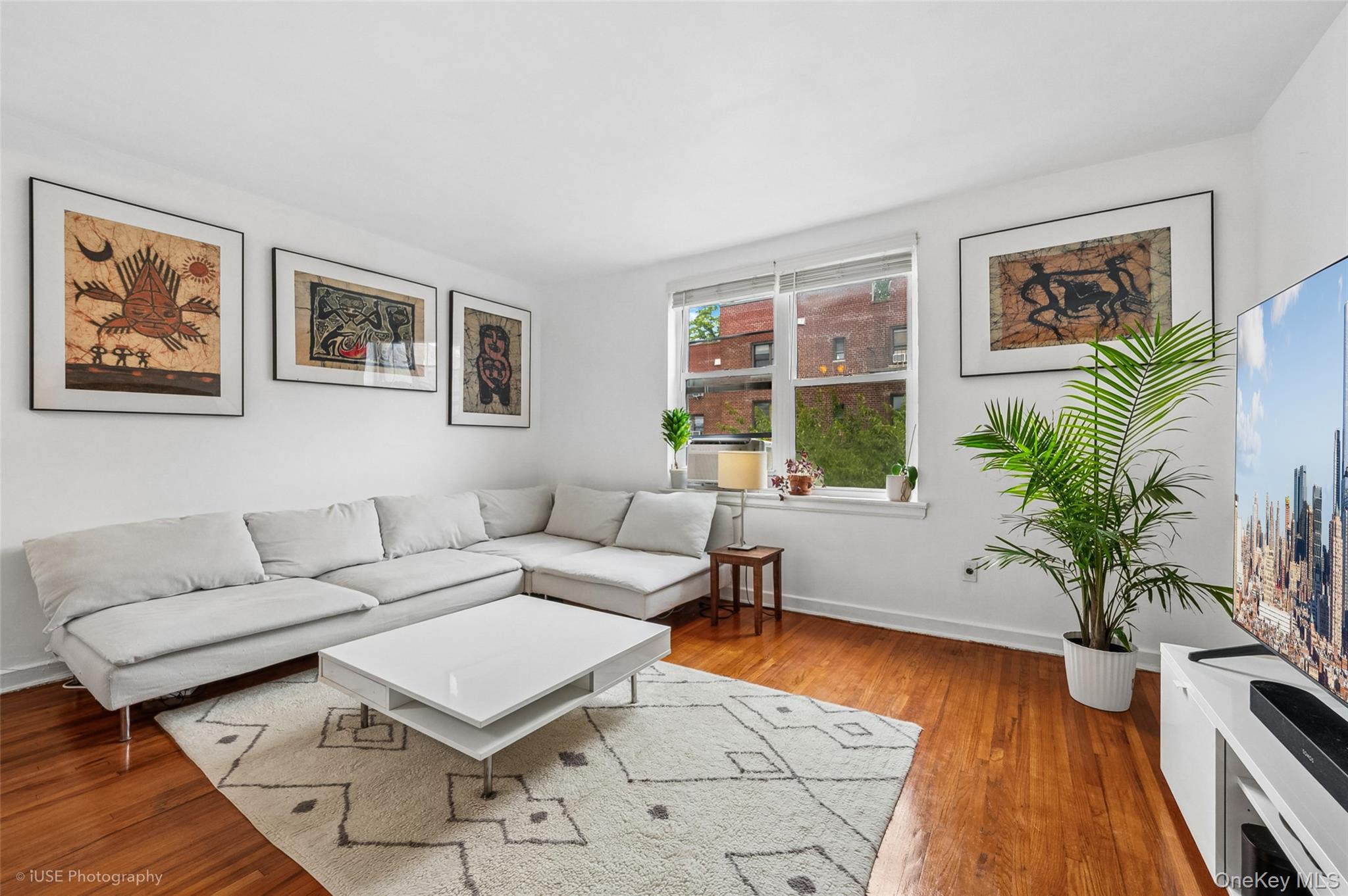 52-18 39th Avenue