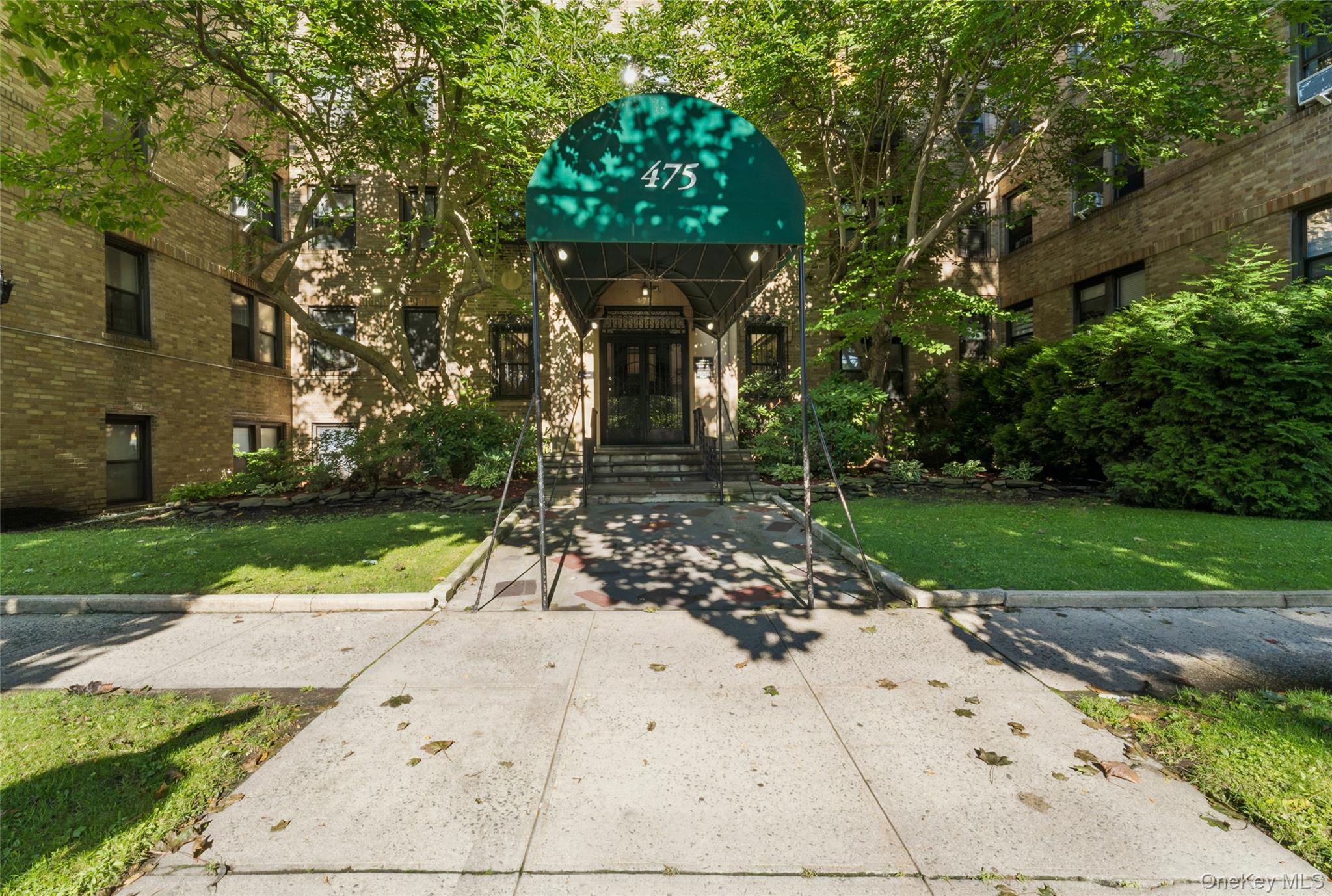 475 Bronx River Road