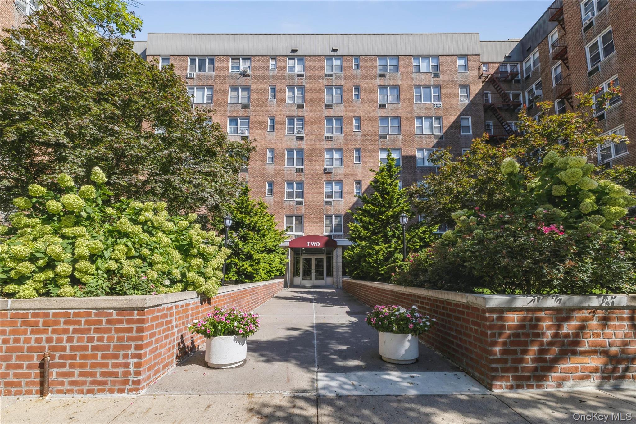2 Sadore Lane