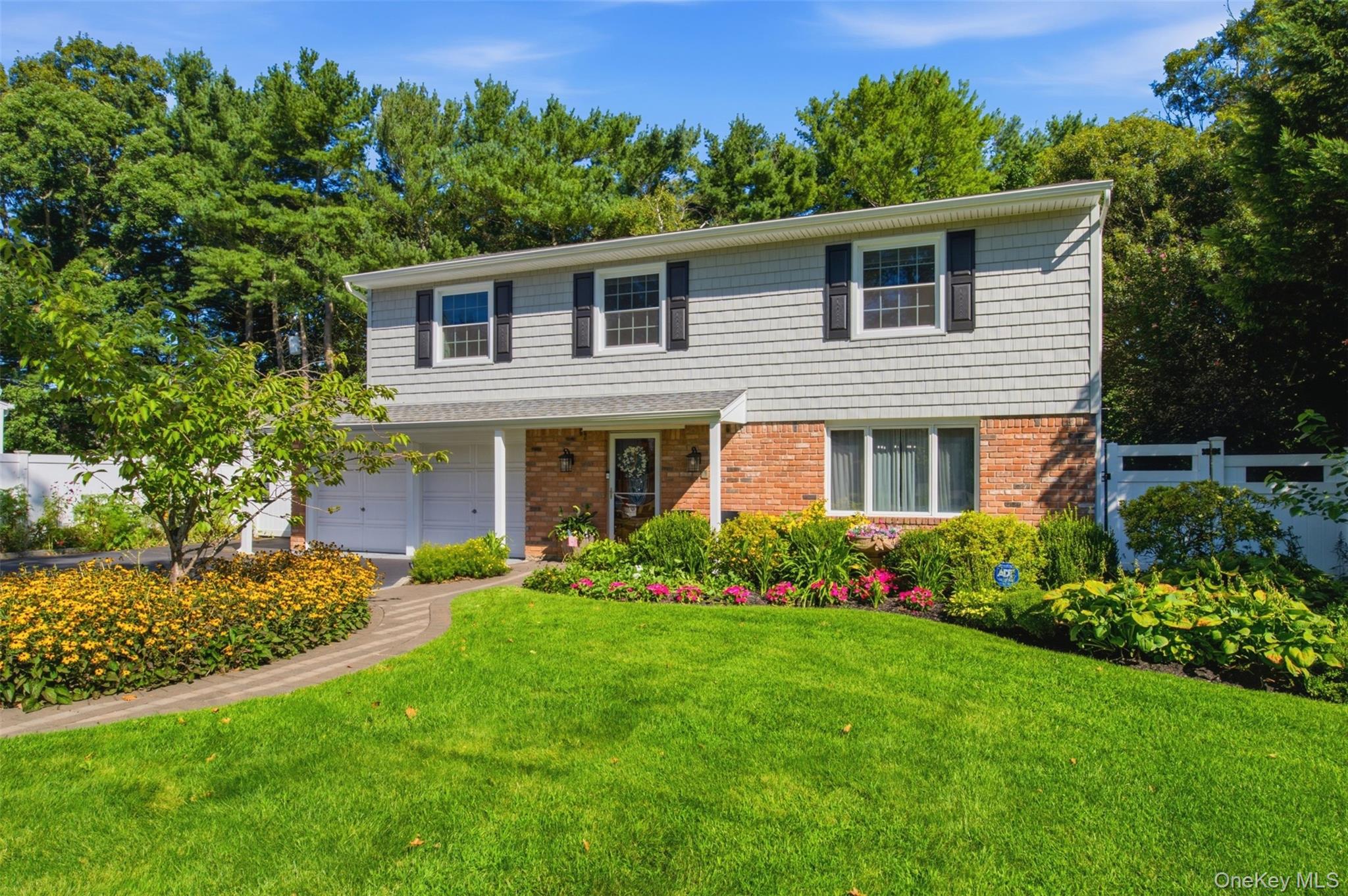 17 White Cliff Lane