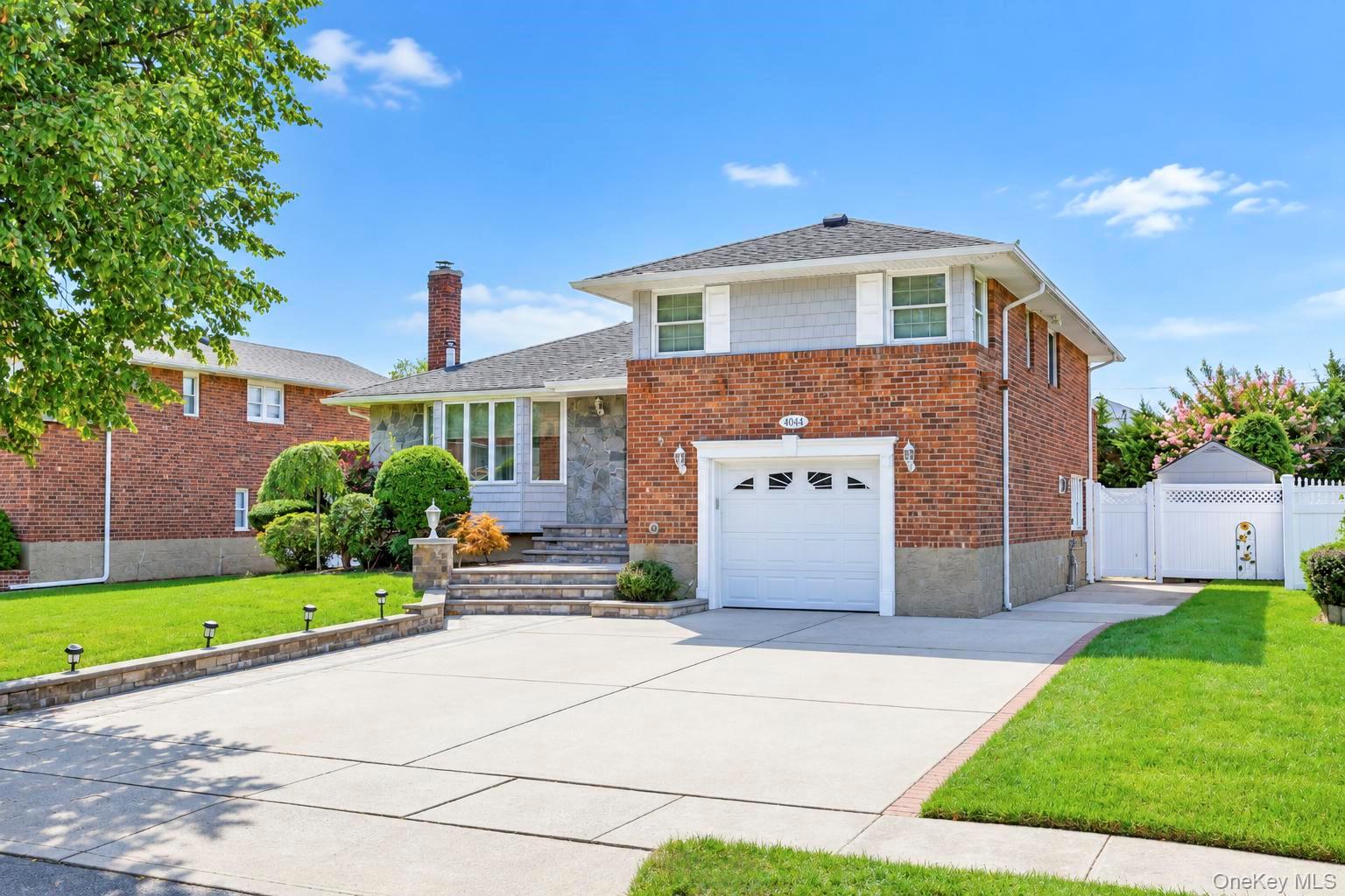 4044 Meadow Lane