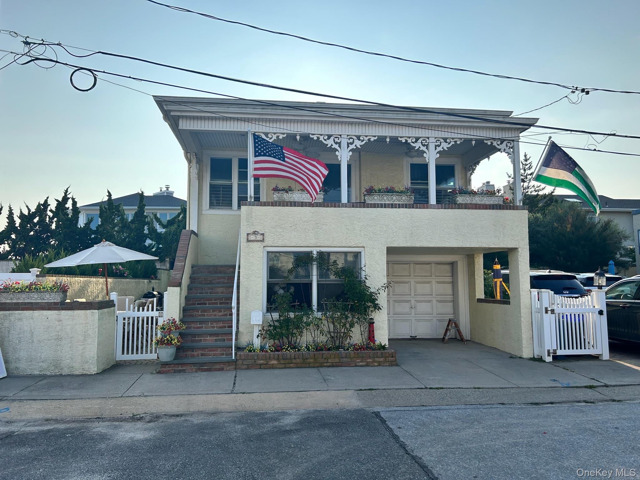 3 Clayton Avenue