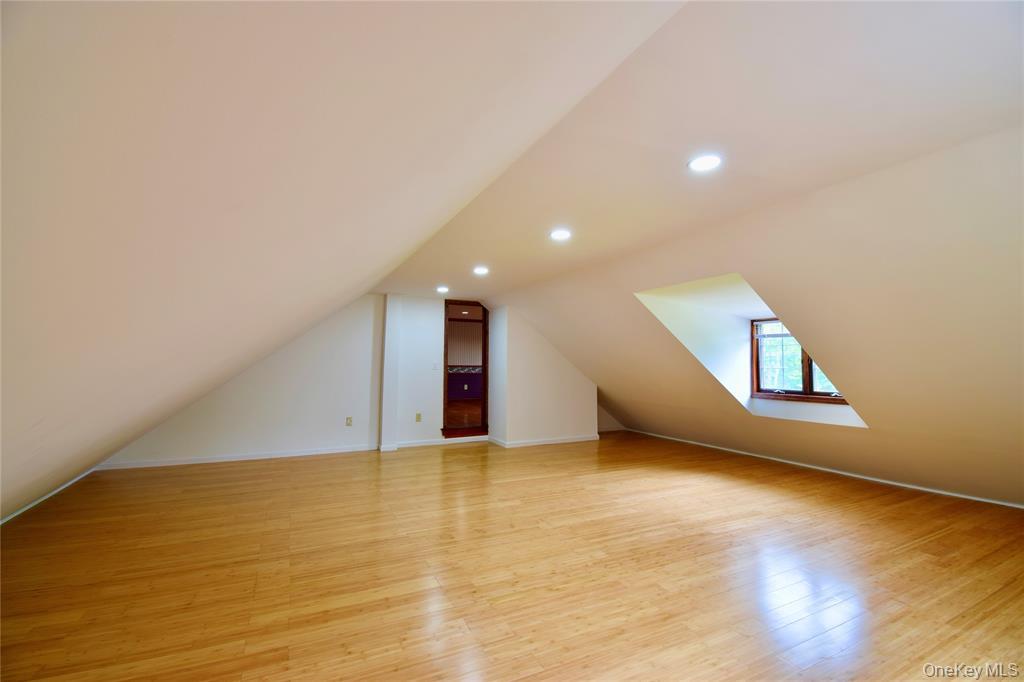 Bonus Room
