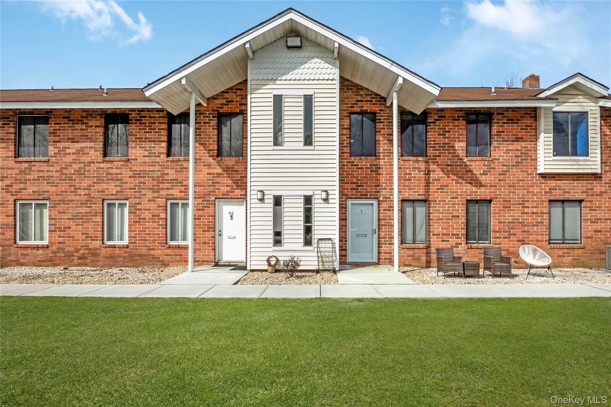8 Cheyenne Court