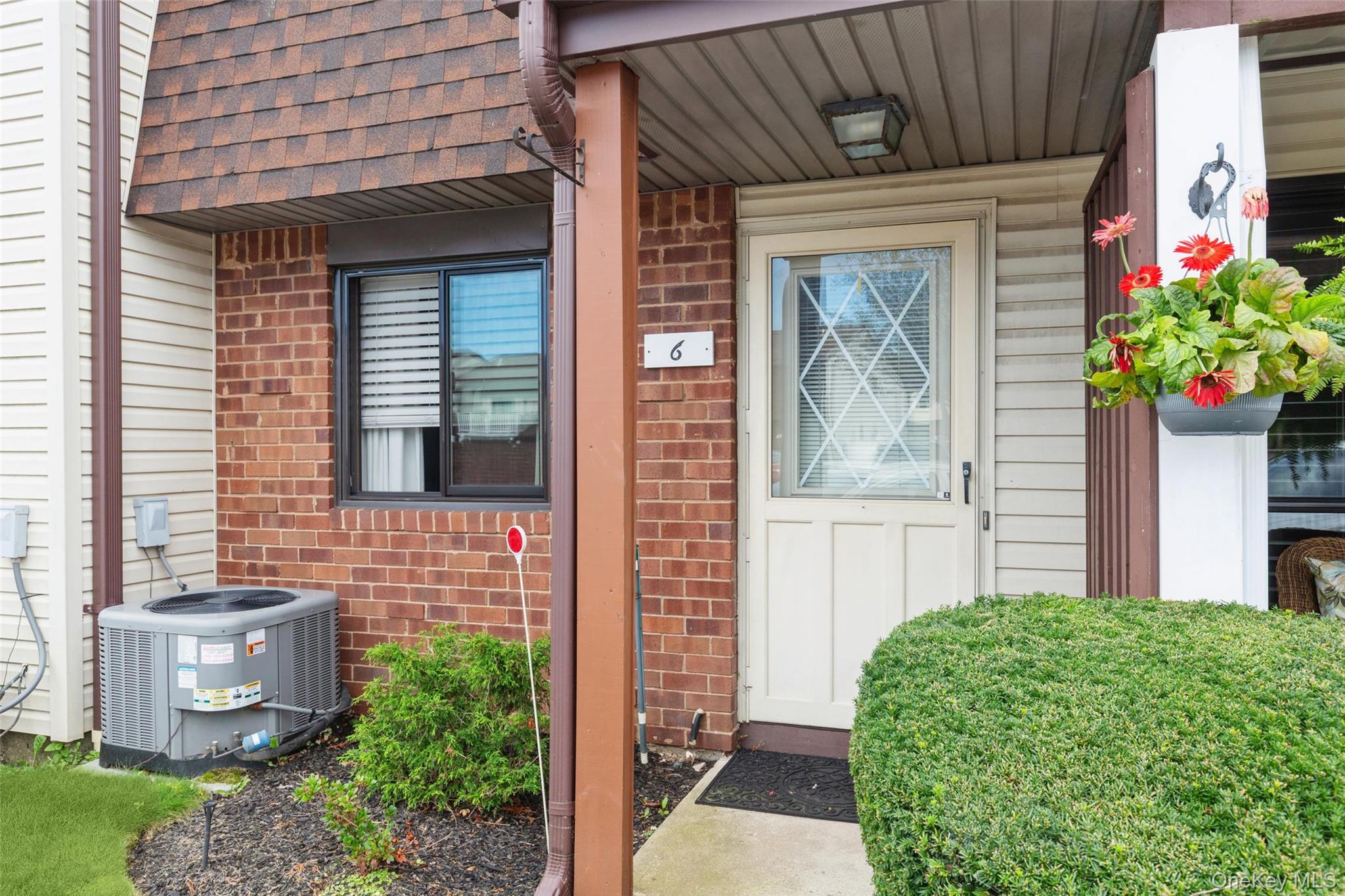 6 Cambridge Drive