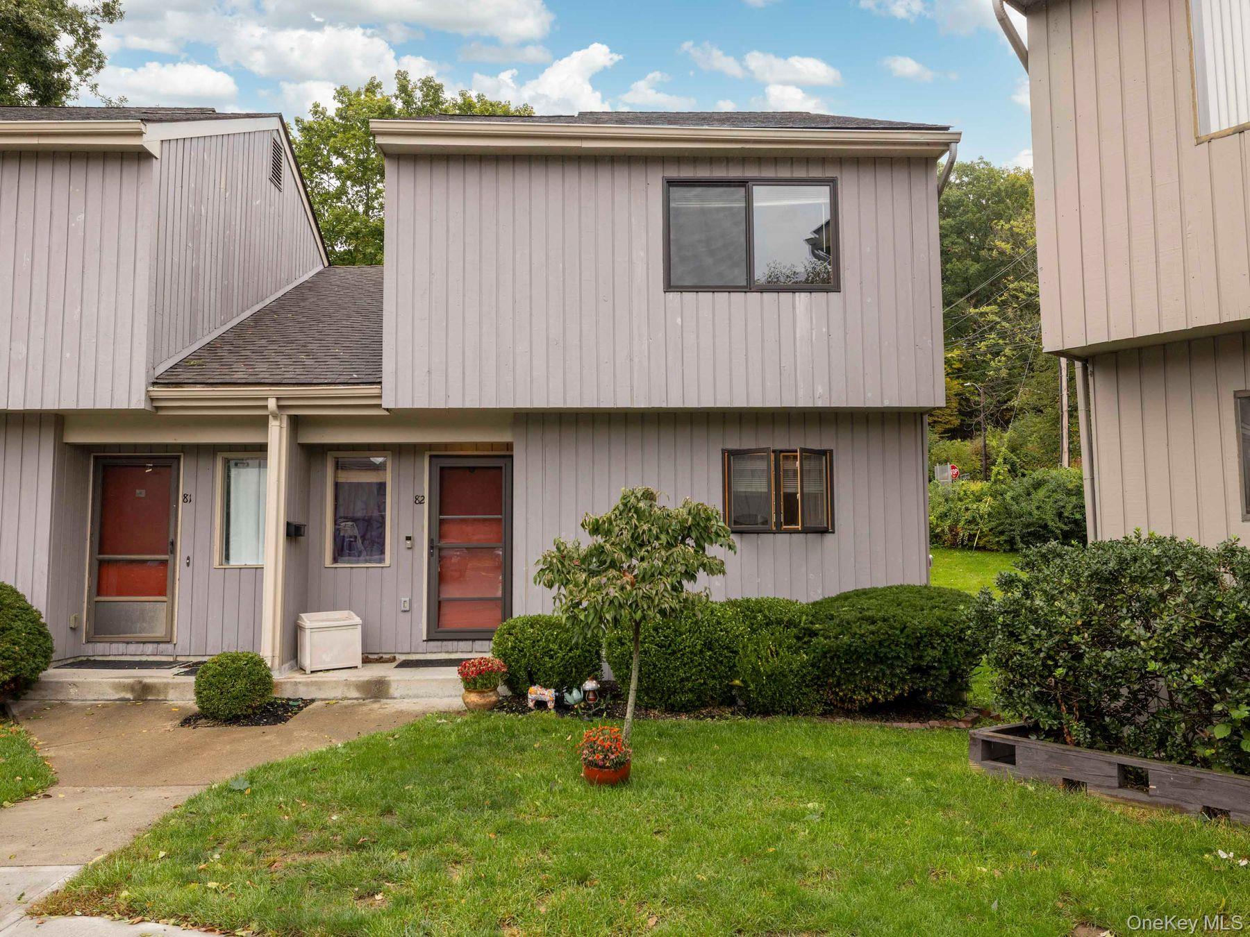 82 Rondout Harbor
