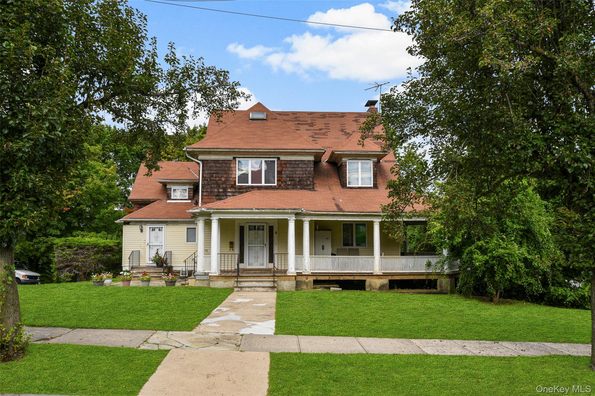 4 Ridgeview Avenue