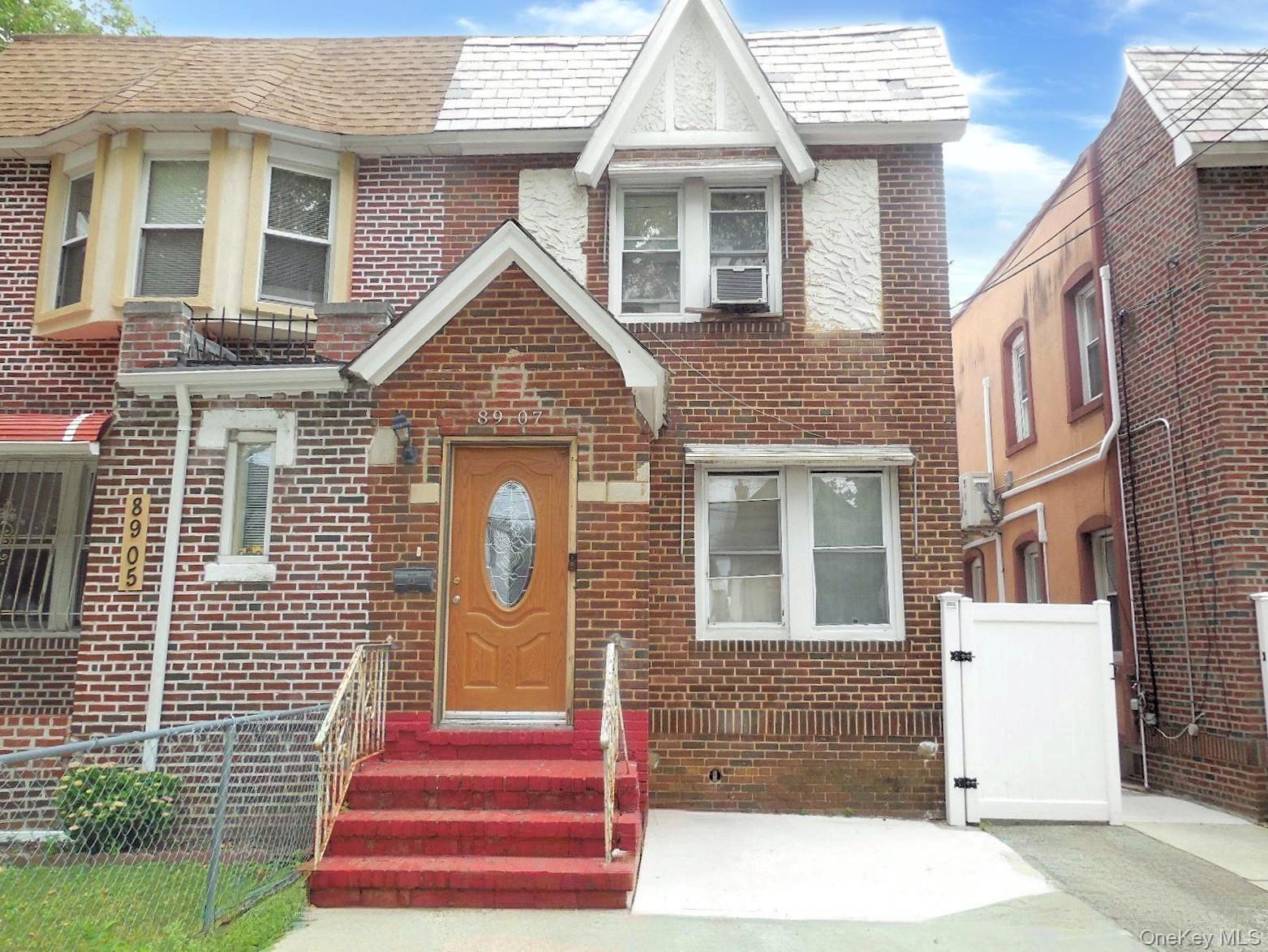89-07 Vanderveer Street