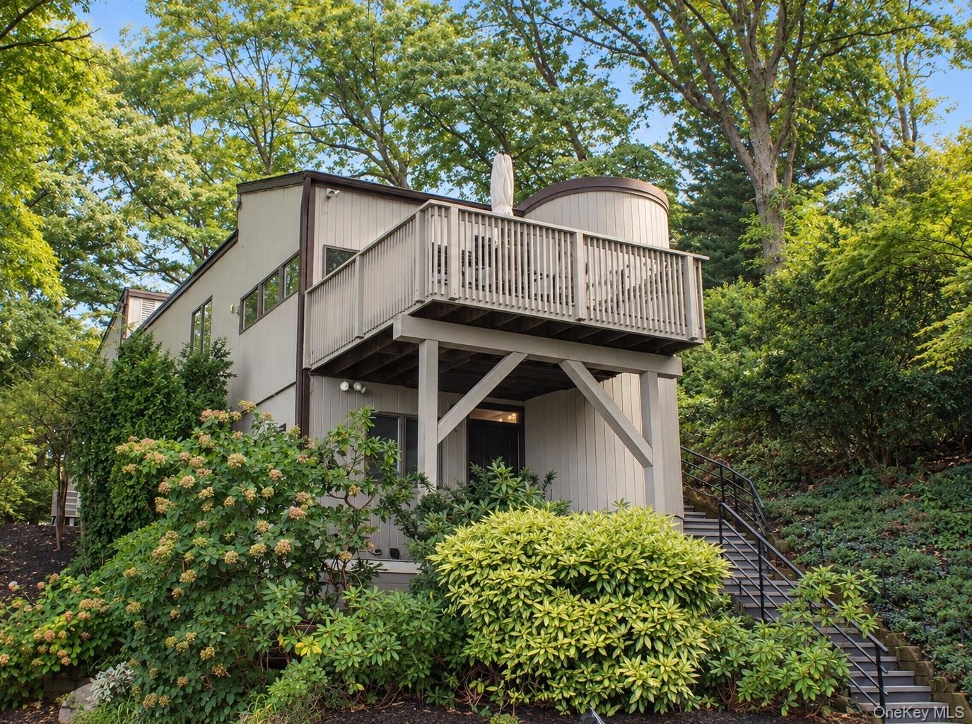 732 Sound View Road