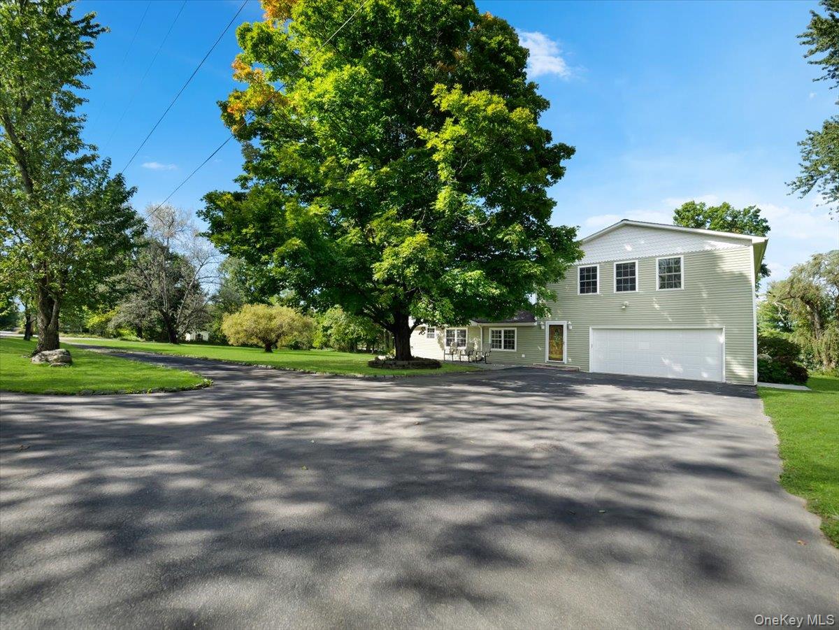 8 Acorn Drive