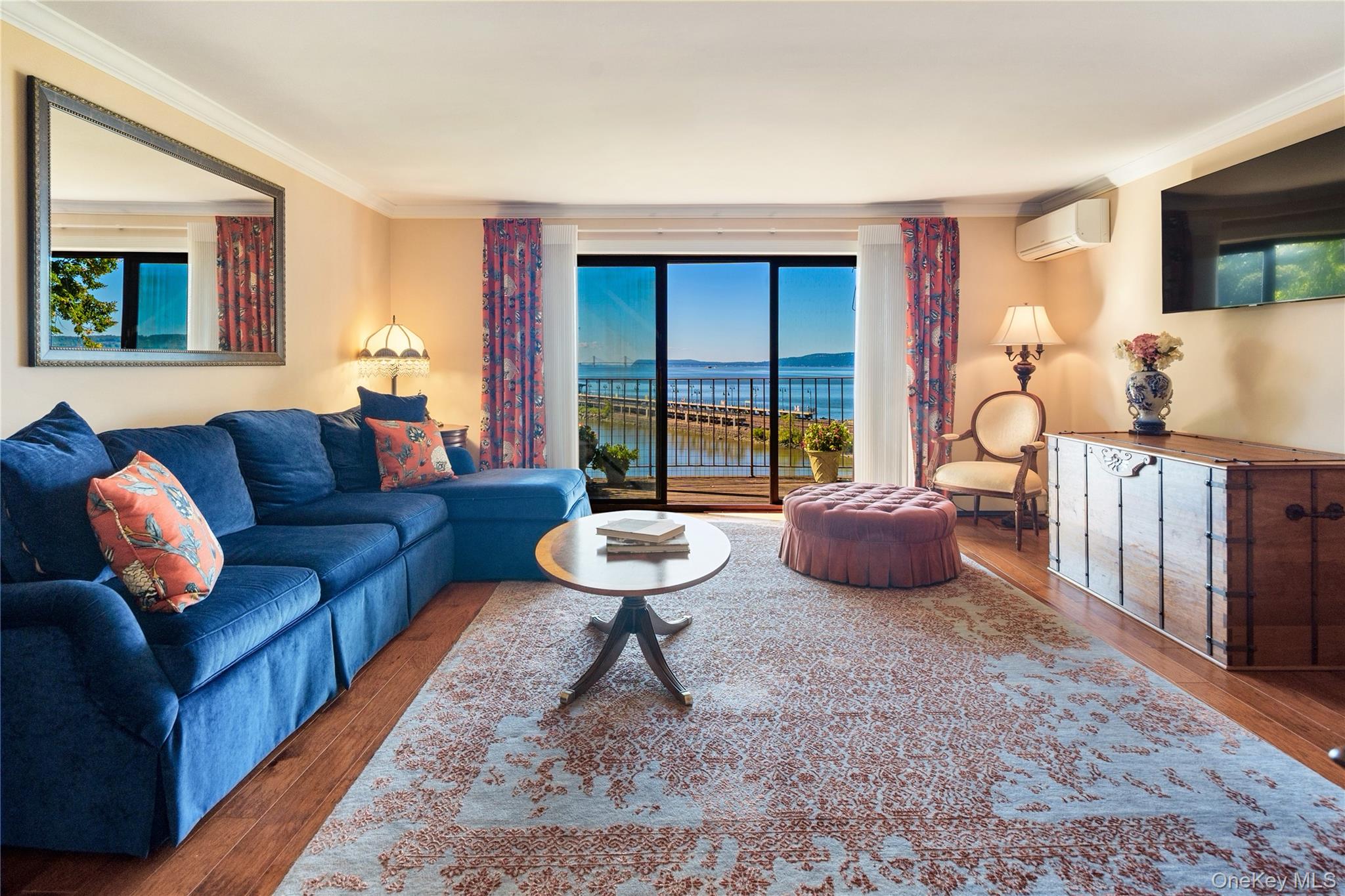 303 Kemeys Cove