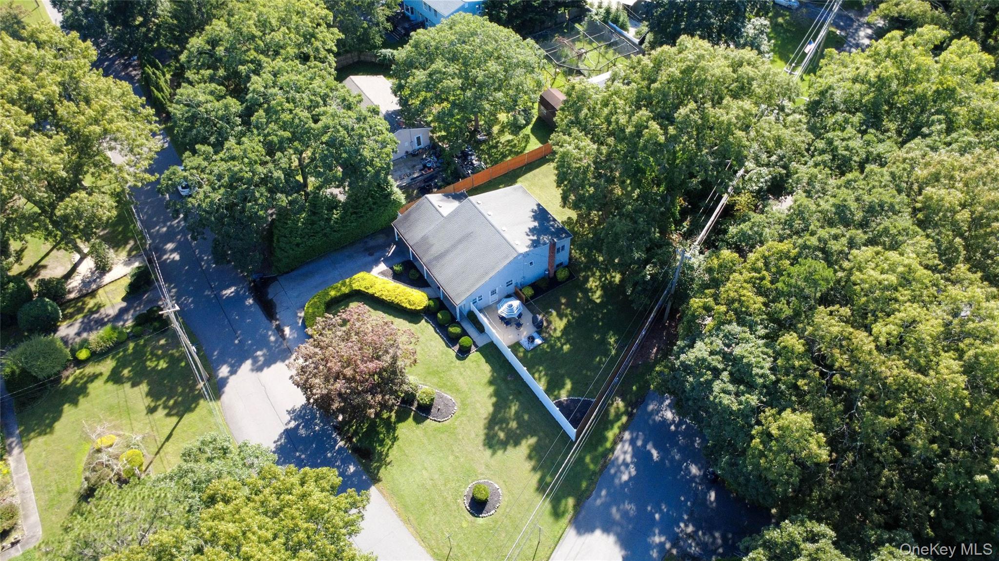 22 Half Moon Pond Road