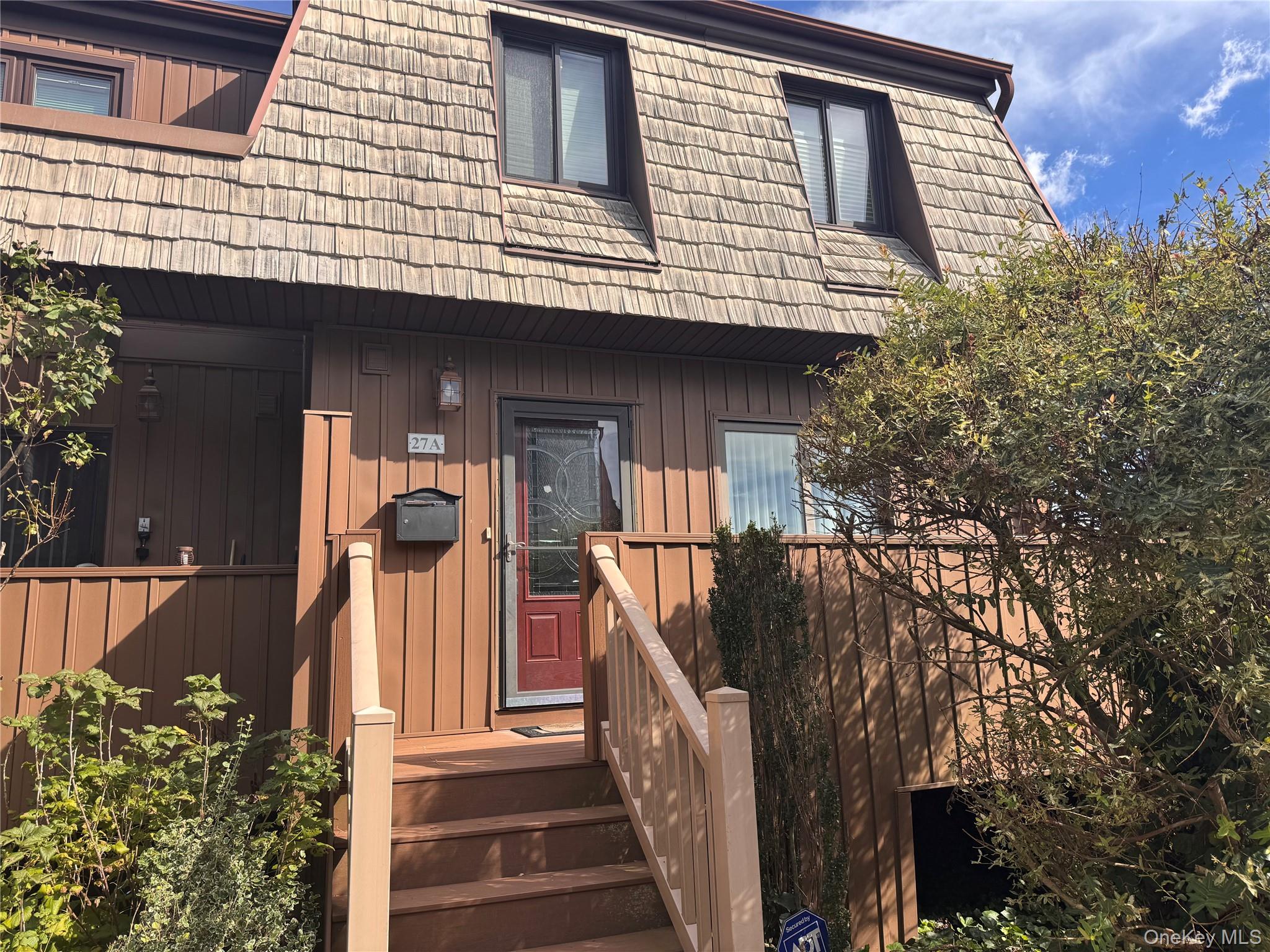 27 Heritage Drive