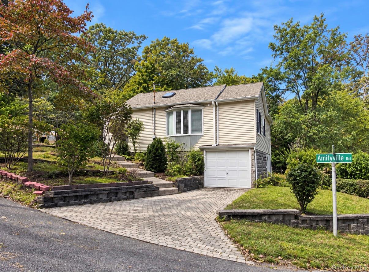 39 Amityville Road