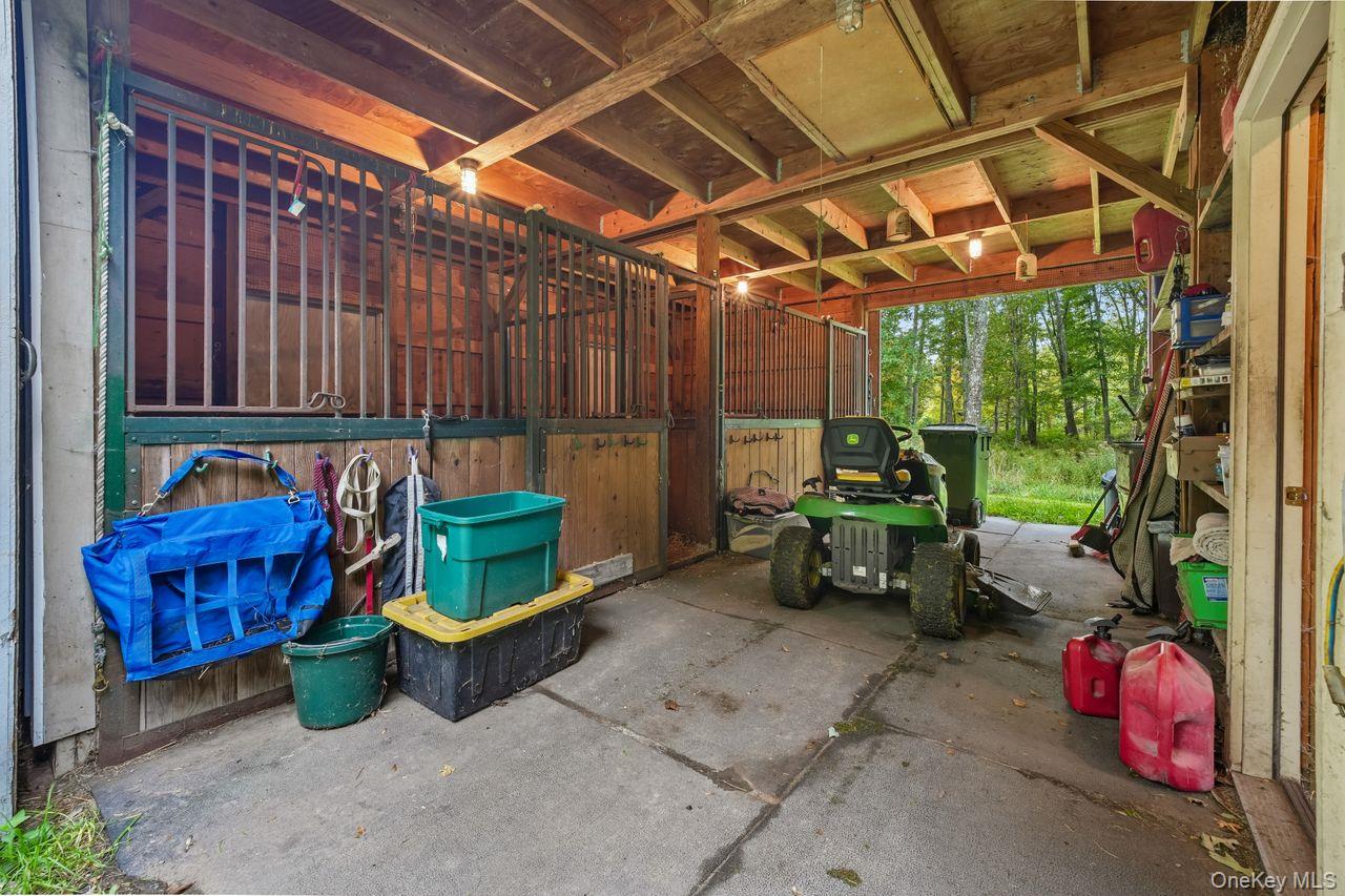 Barn