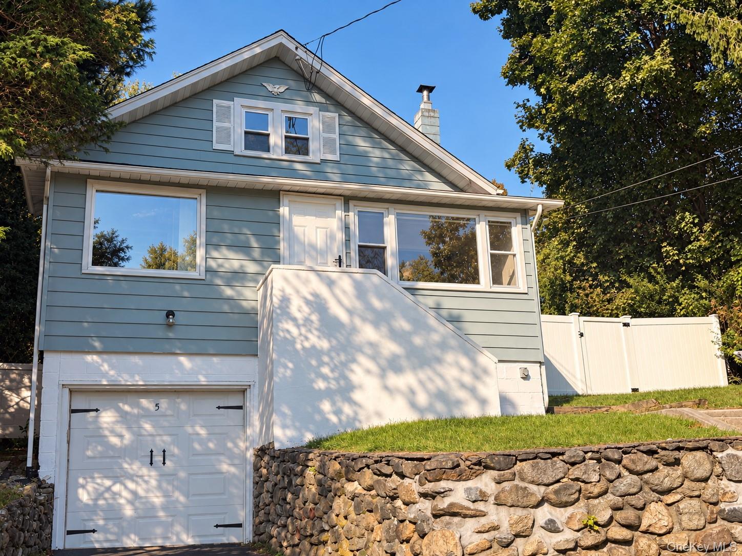5 Ross Drive