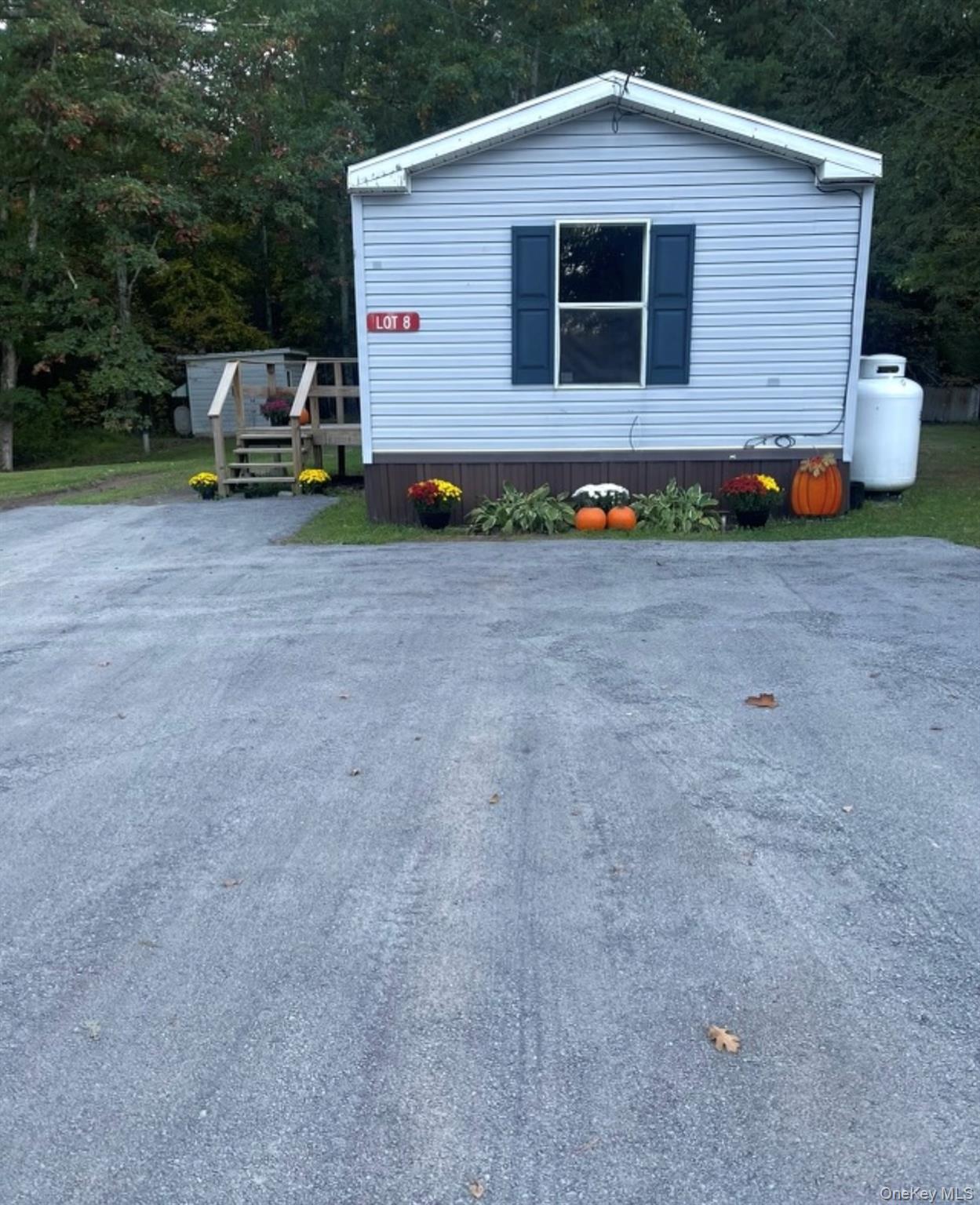 25 Fawn Road