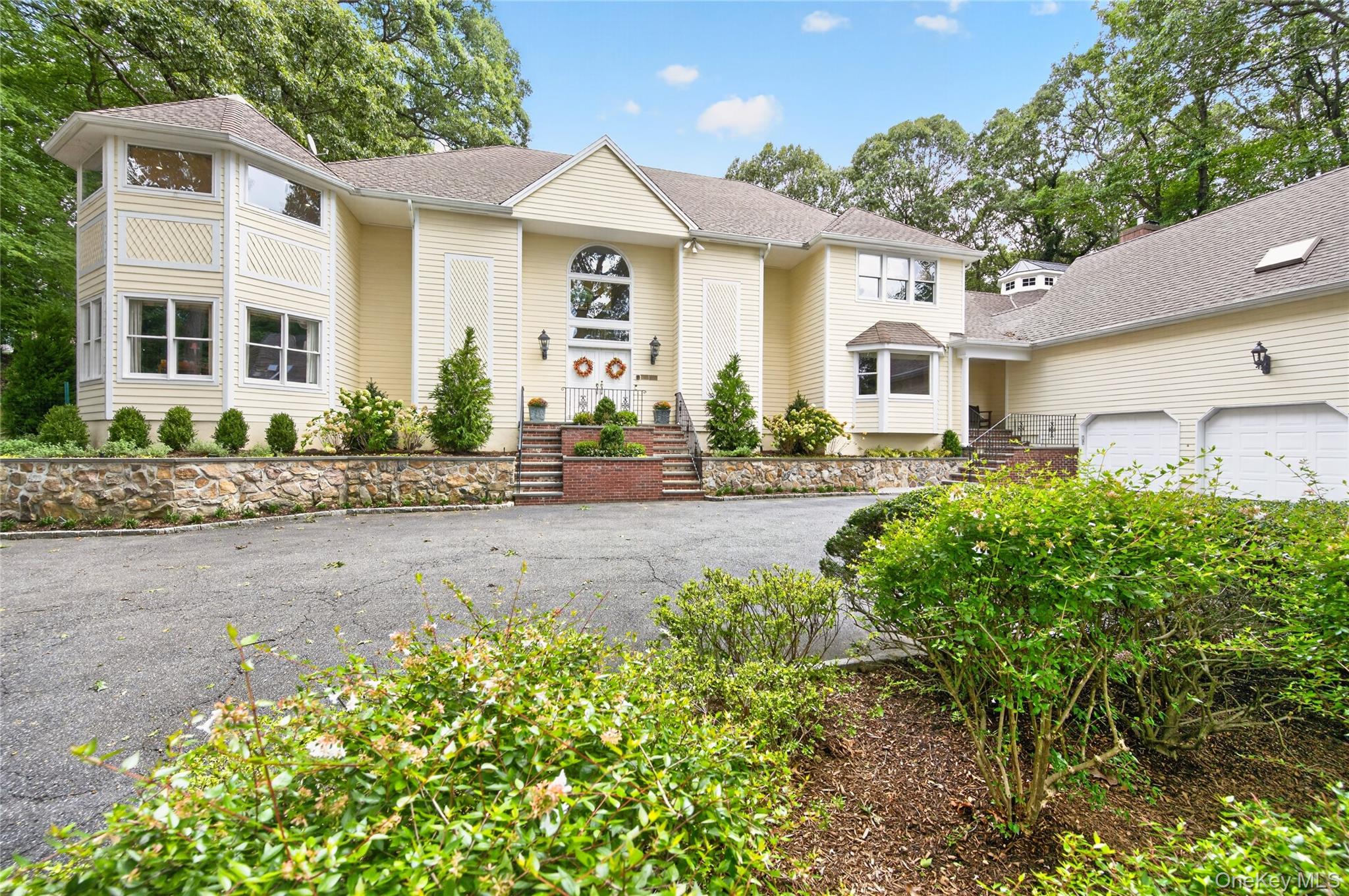 136 Cove Neck Road