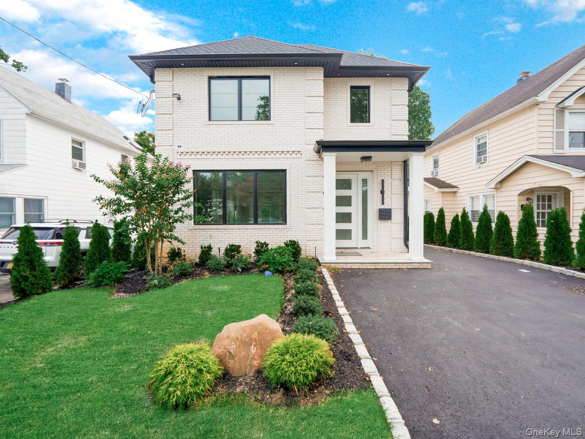 7 Floyd Place